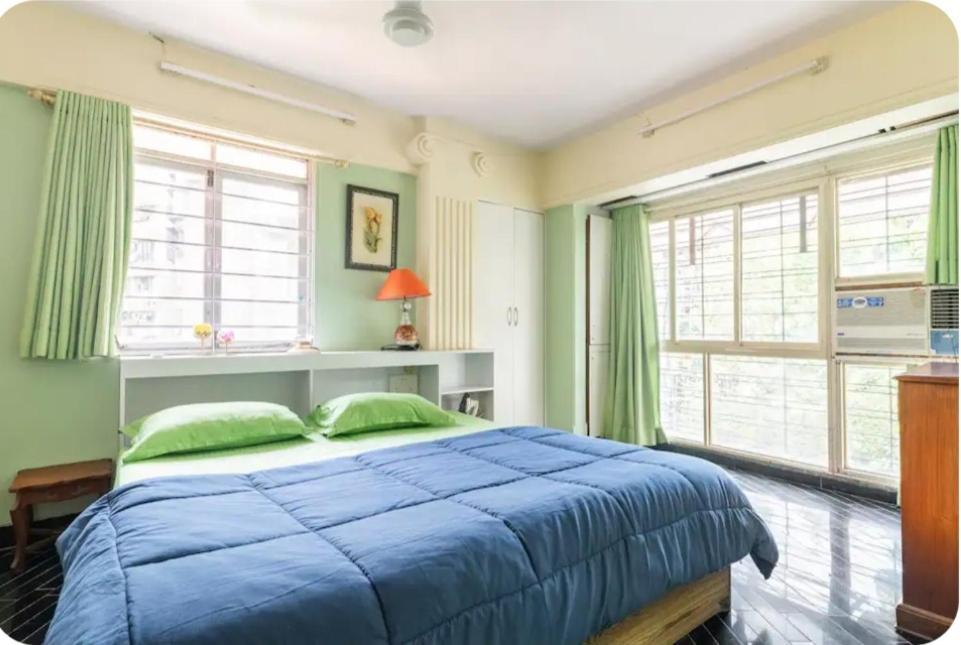 Apartment Cozy N Spacious 1bhk Off Carter Rd Bandra *