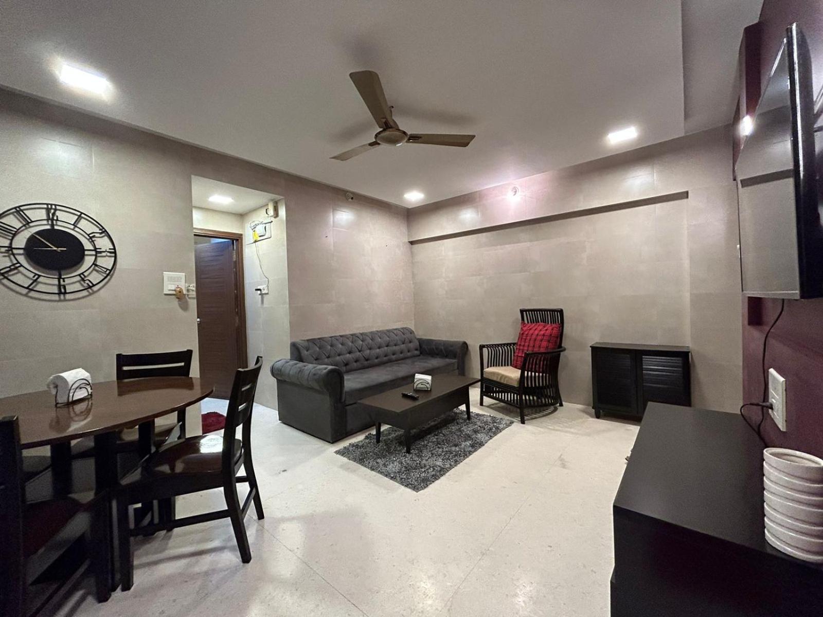 Apartment The Ruby Abode ! Premium 1 Bhk Santacruz *