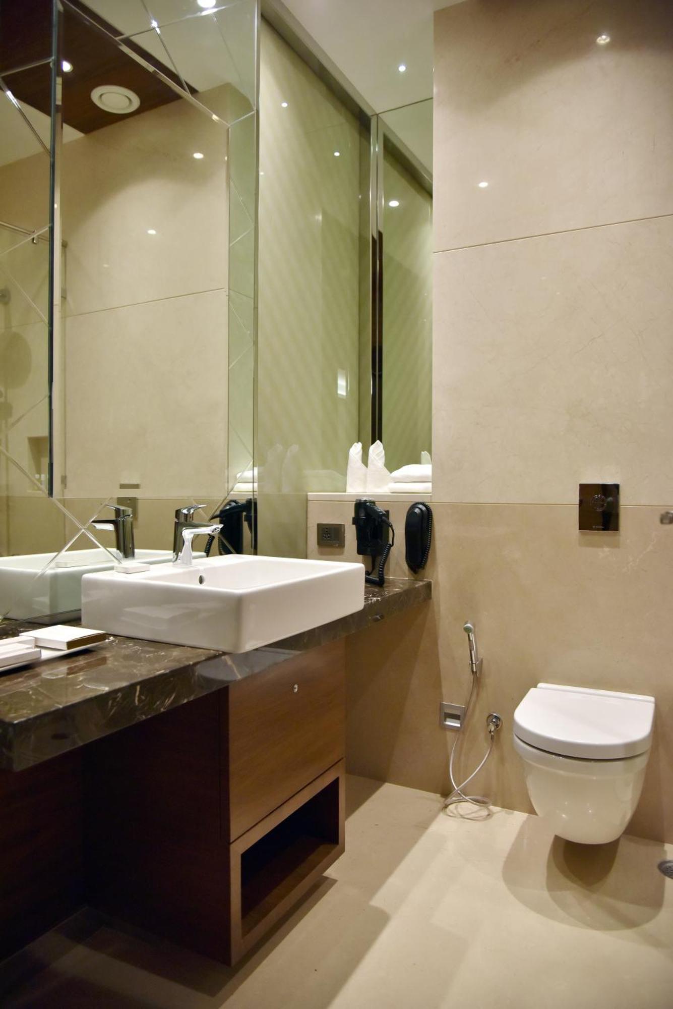 Hotel Niranta Transit Hotel Terminal 2 Arrivals/Landside 4*
