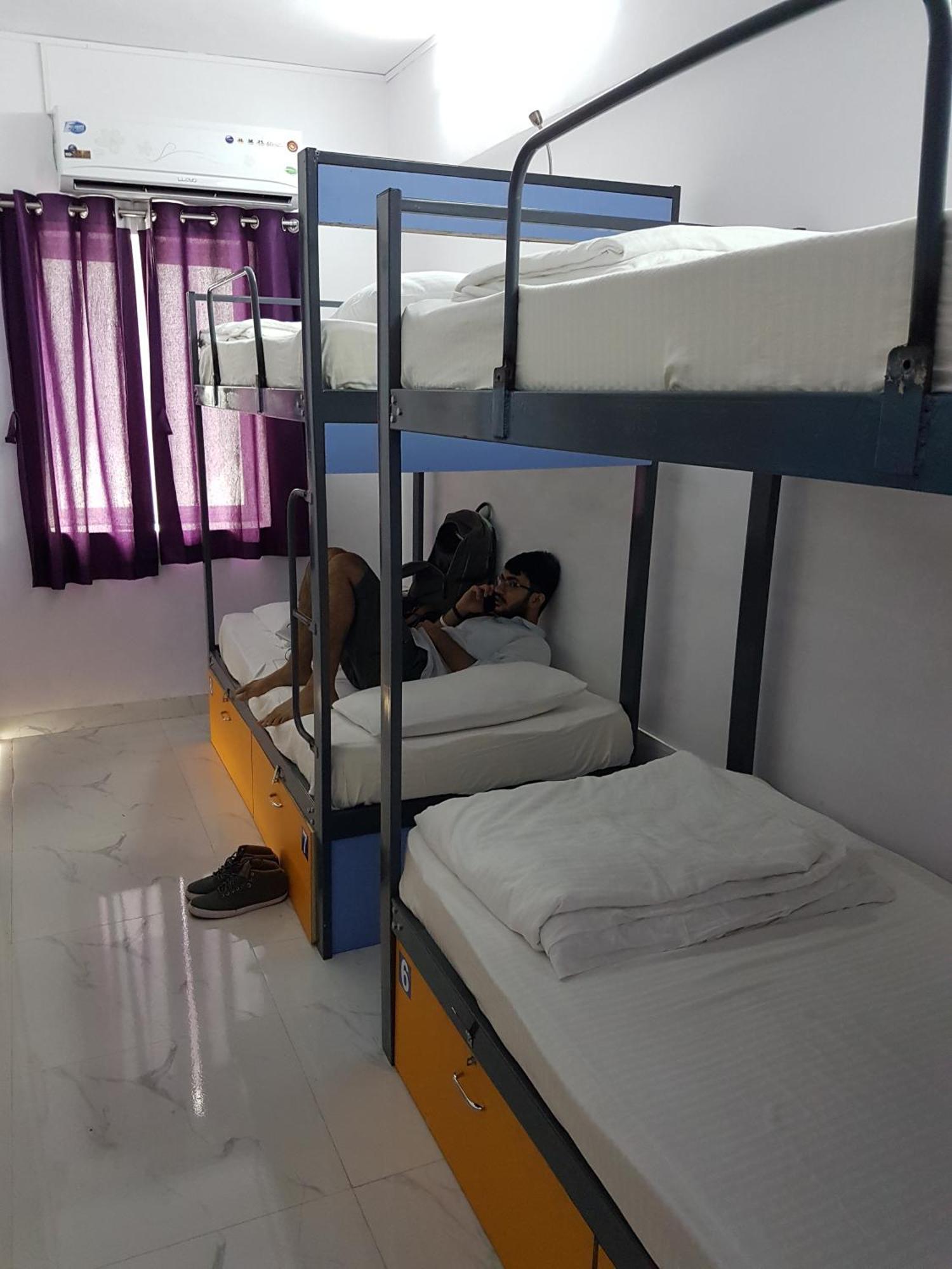 Backpackers Villa Mumbai Hostel Mumbai