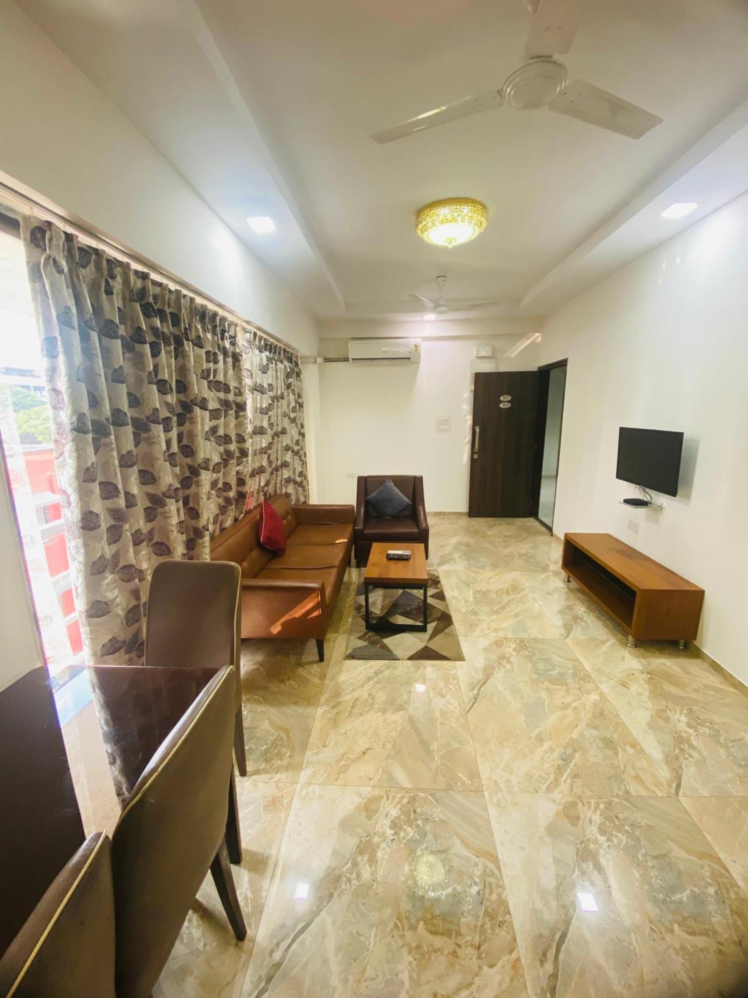 House Luxury Santacruz East, *