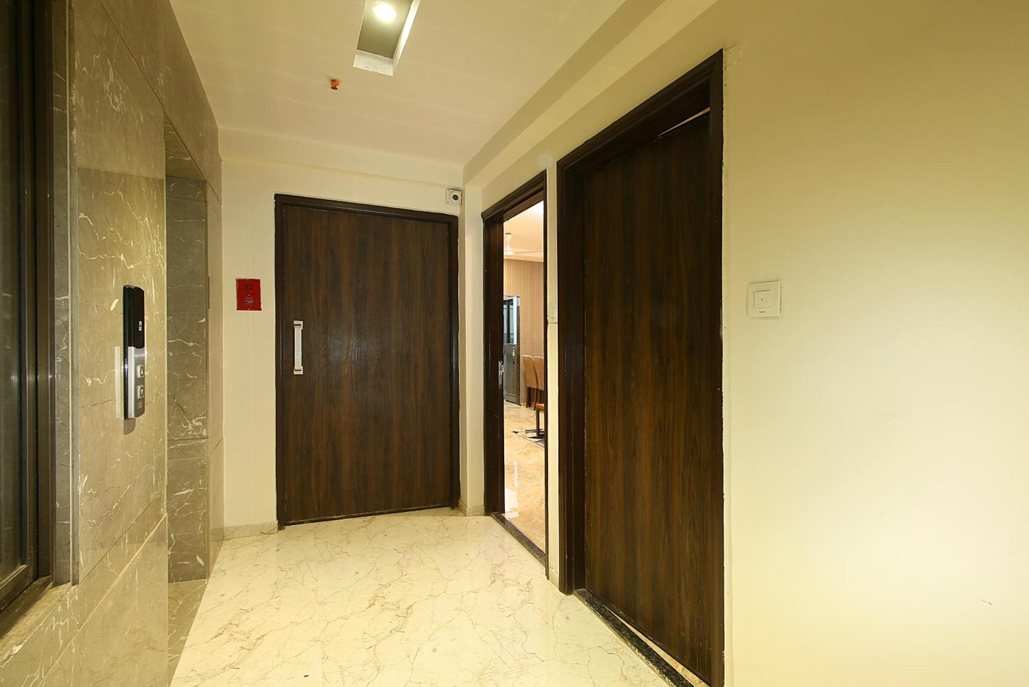 House Luxury Santacruz East, Apartamento Bombaim