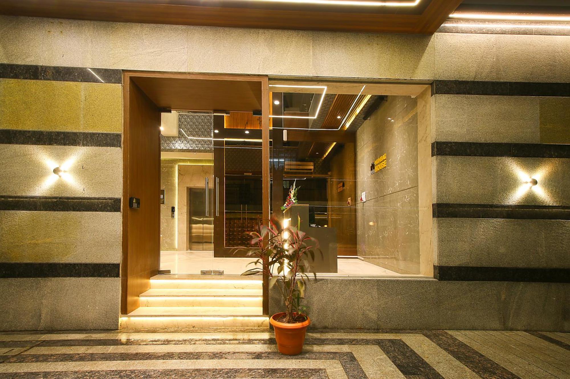 Apartment House Luxury Santacruz East, *