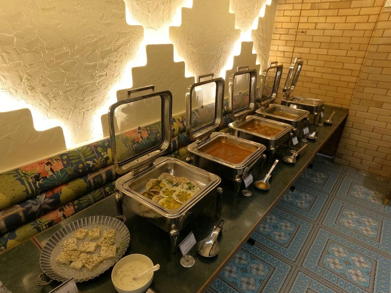 House, Valnai Malad Hotel