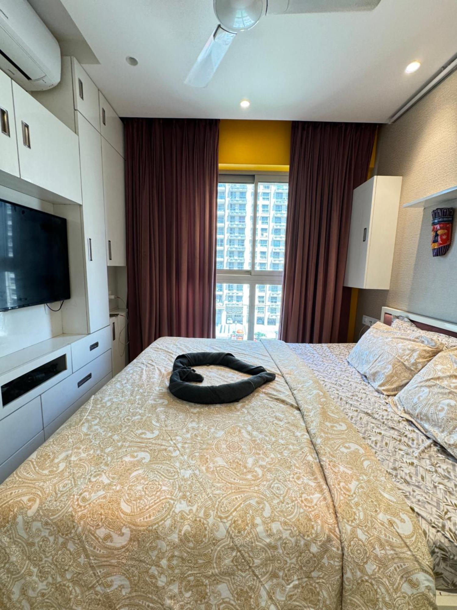 Regent Hill Hirandani Powai *