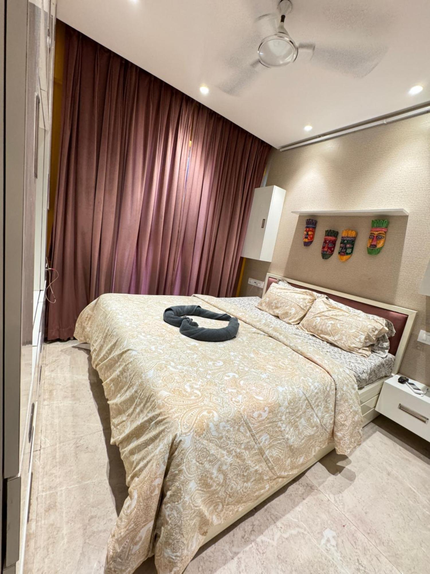 Apartment Regent Hill Hirandani Powai Mumbai