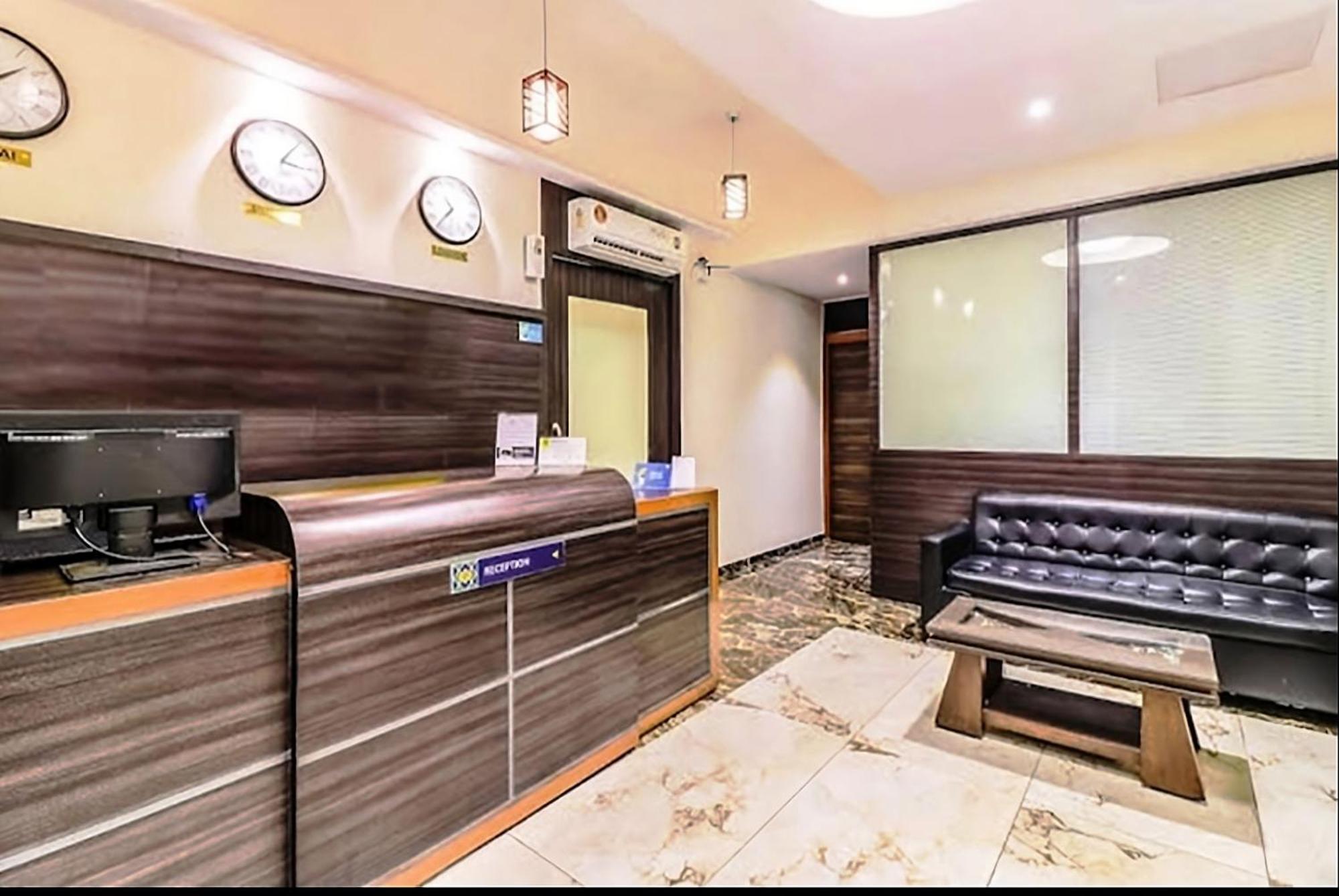 Aksa Powai *