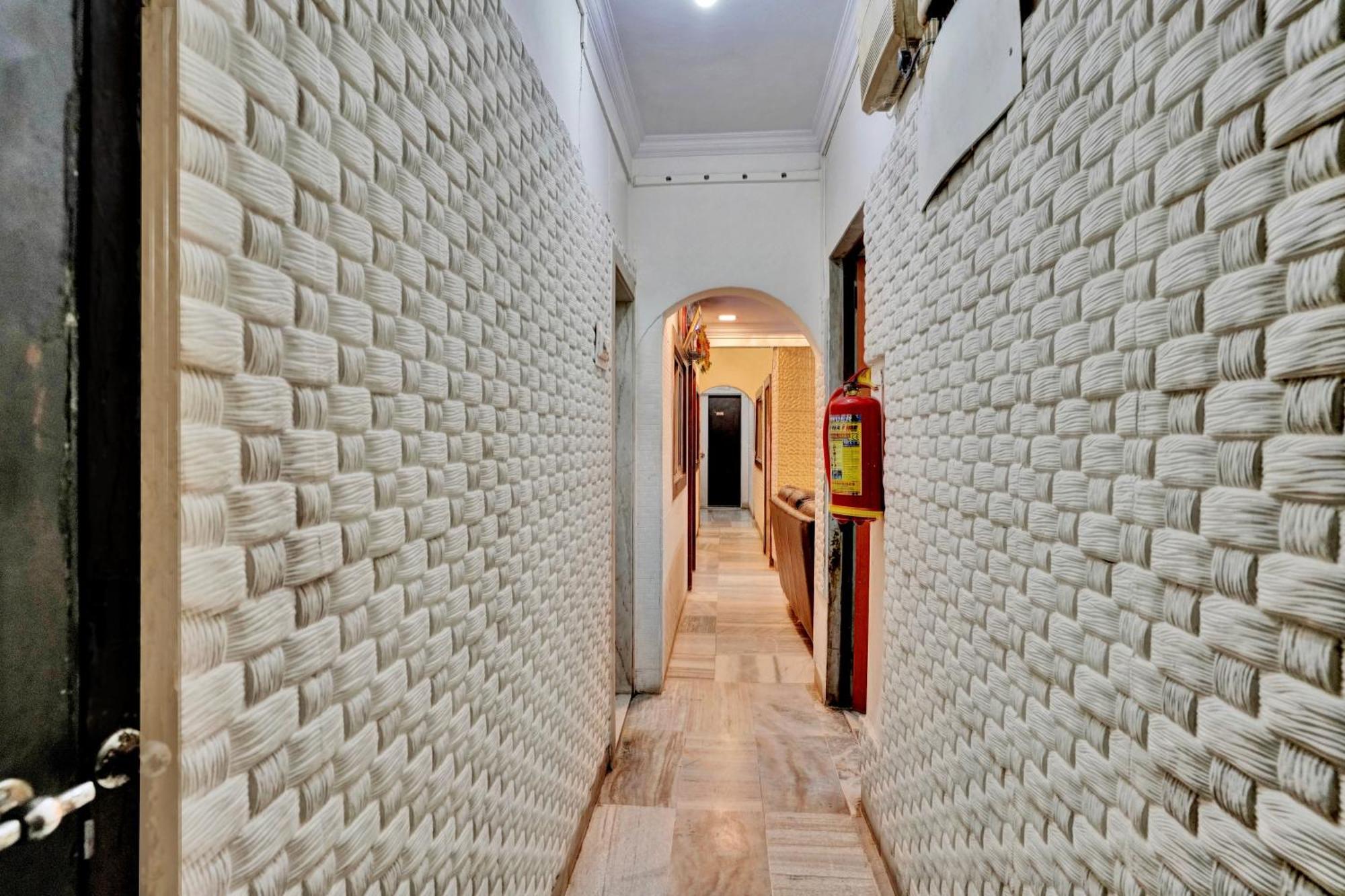 Oyo Flagship Sai Residency Bombaim