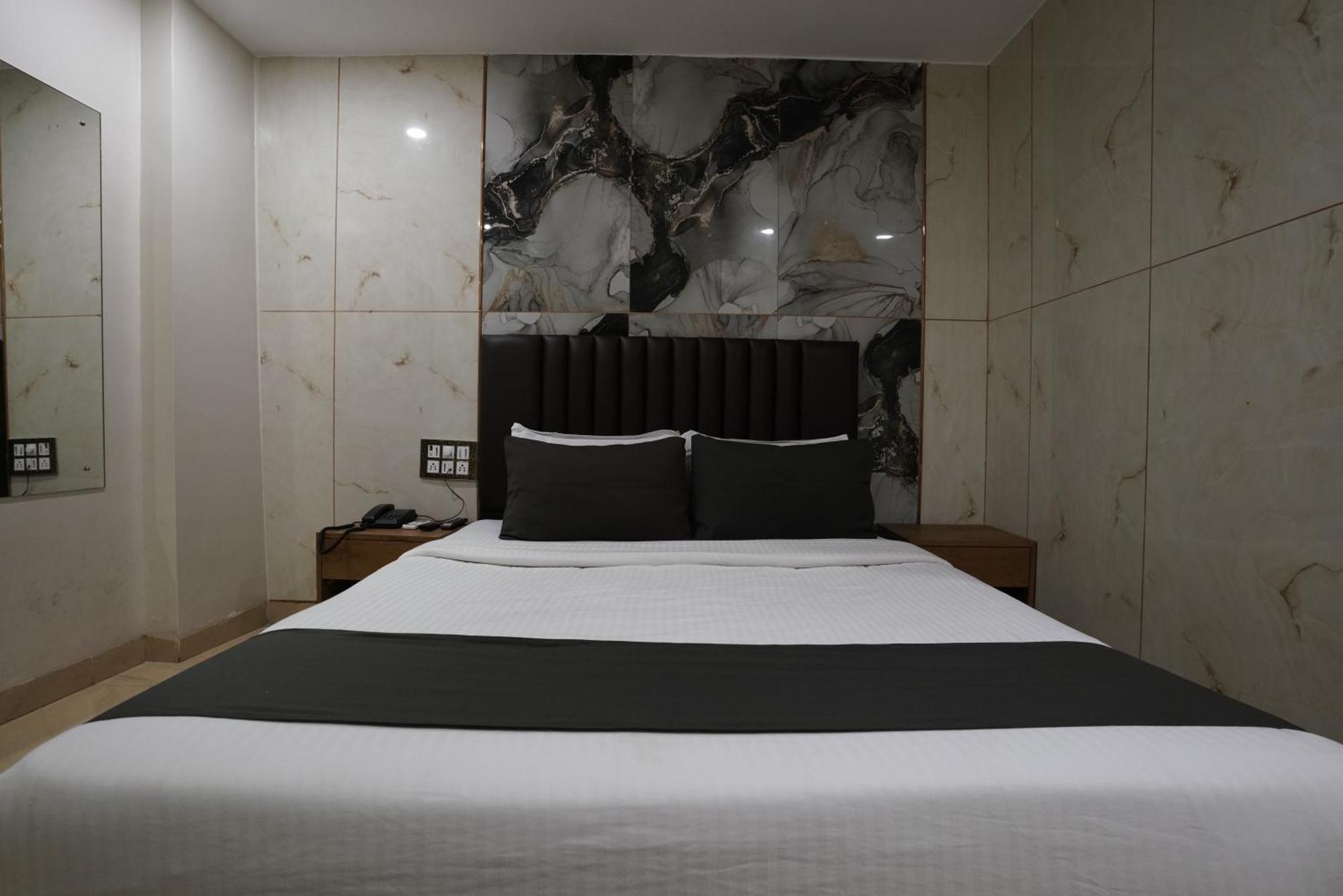 Guest house U Life Residency