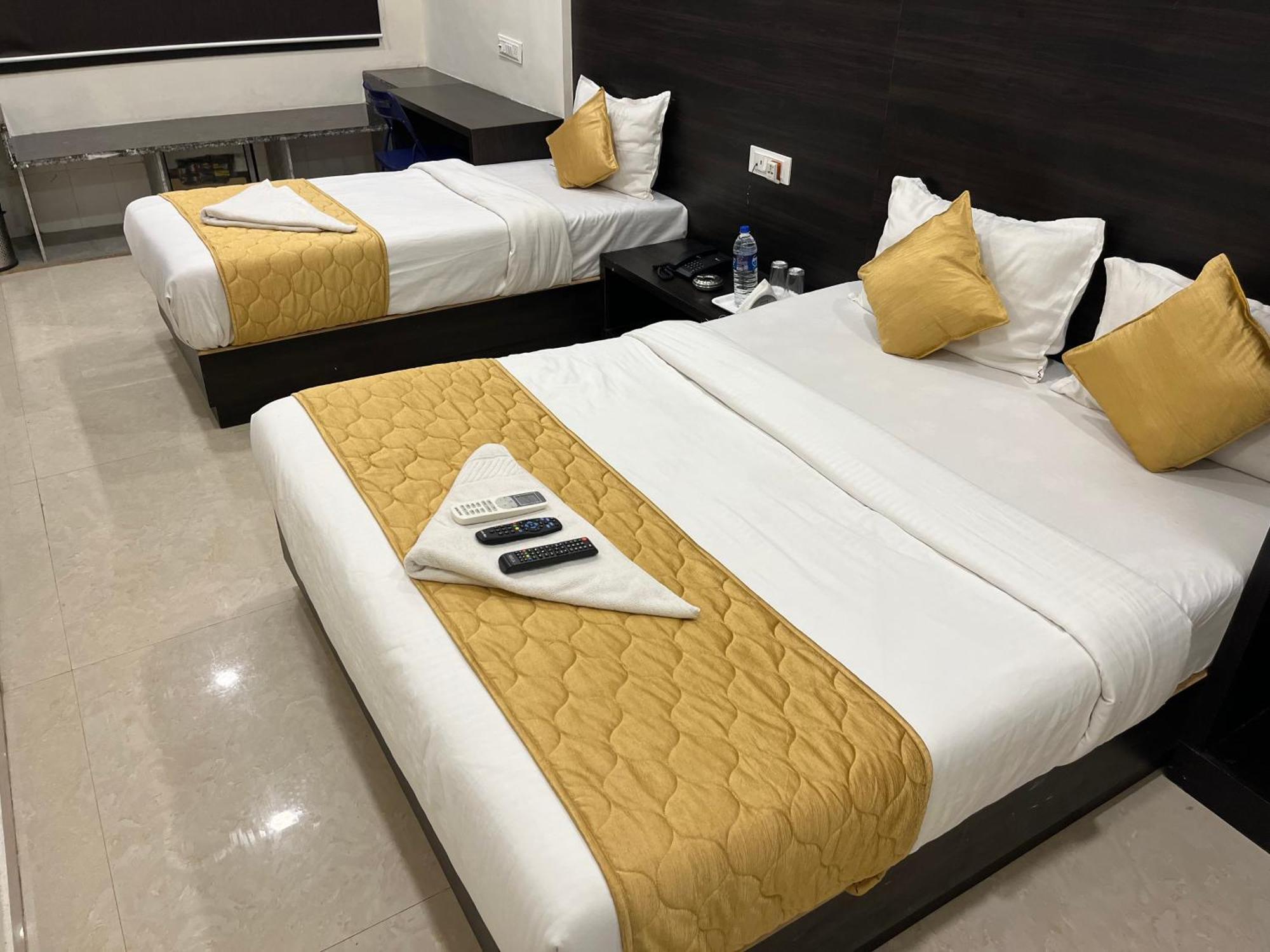 Wind Flower Regency - Near Kokilaben Hospital 3* Mumbai
