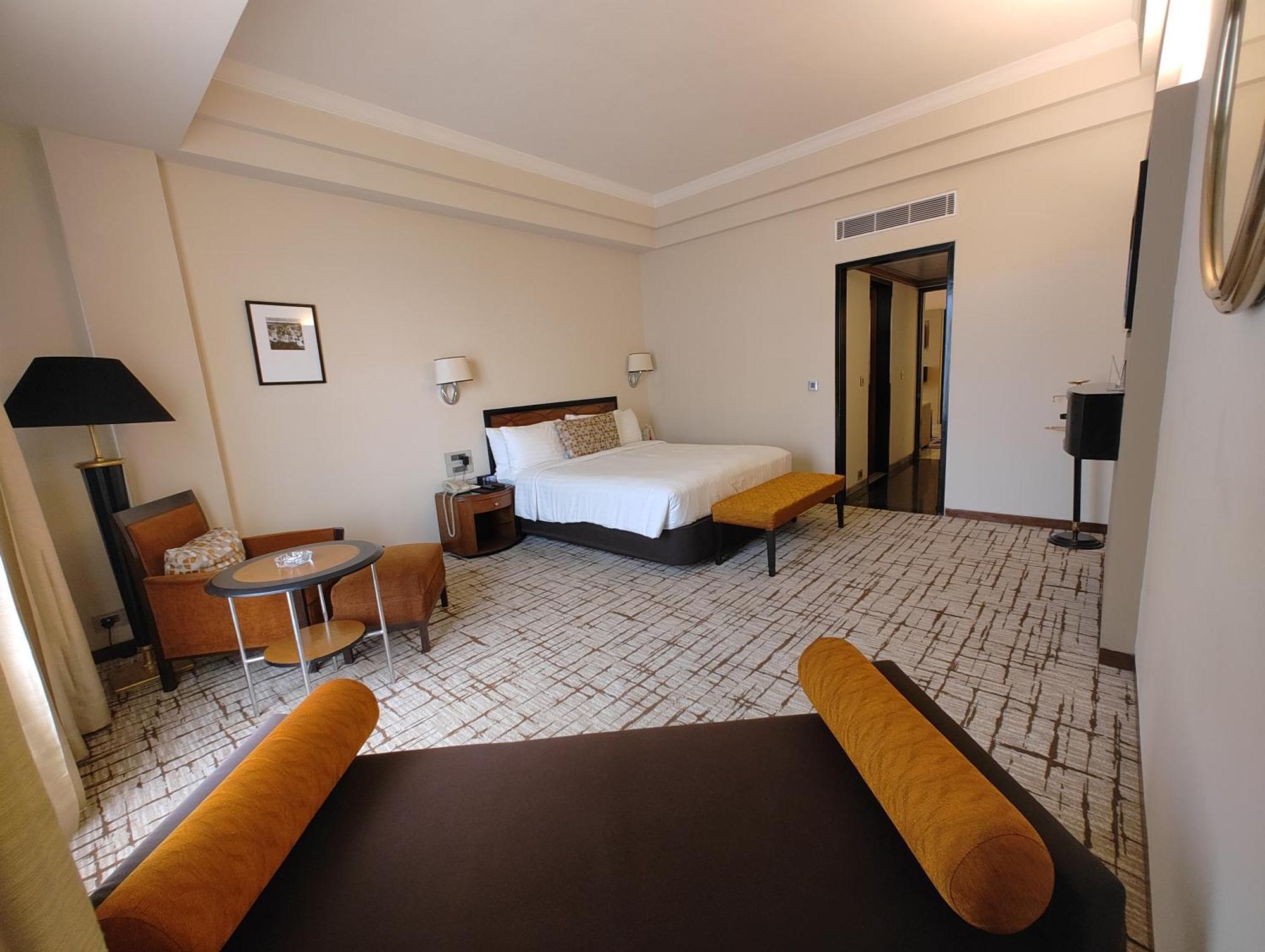 Marine Plaza 5* Mumbai