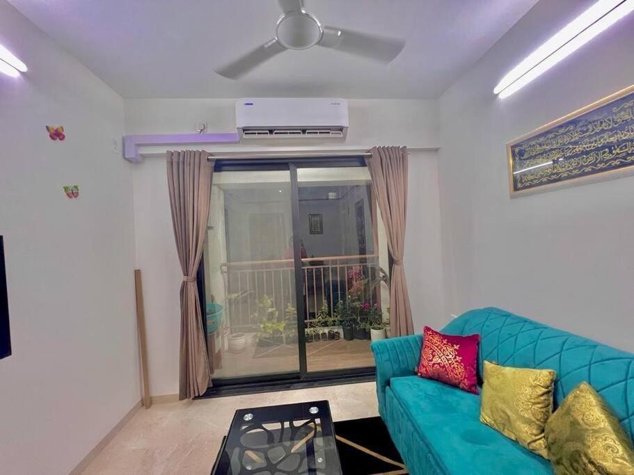 Hillview Comfy Flat In Dahisar Apartment *