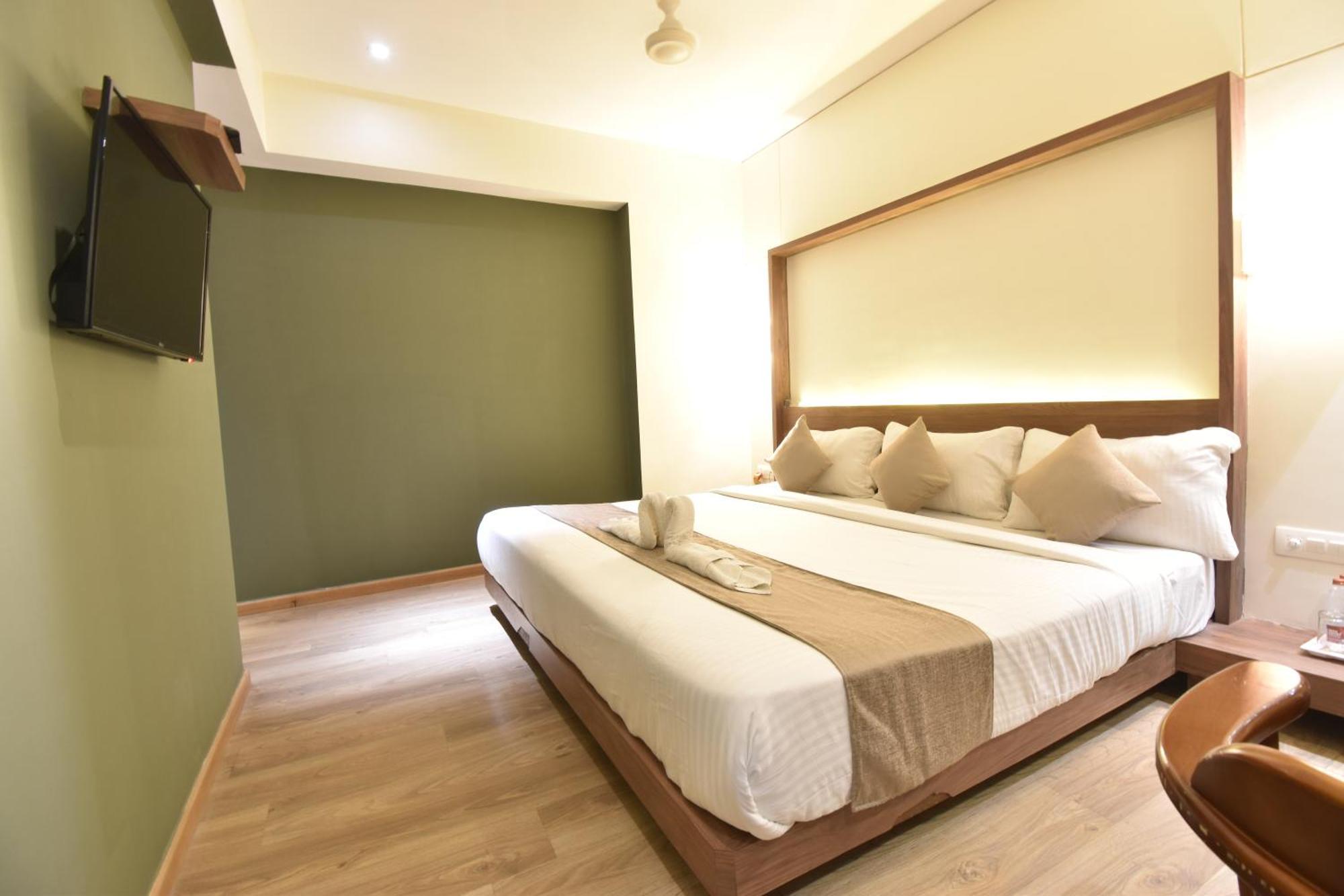 Hotel The Aarya A Smart Business Mumbai