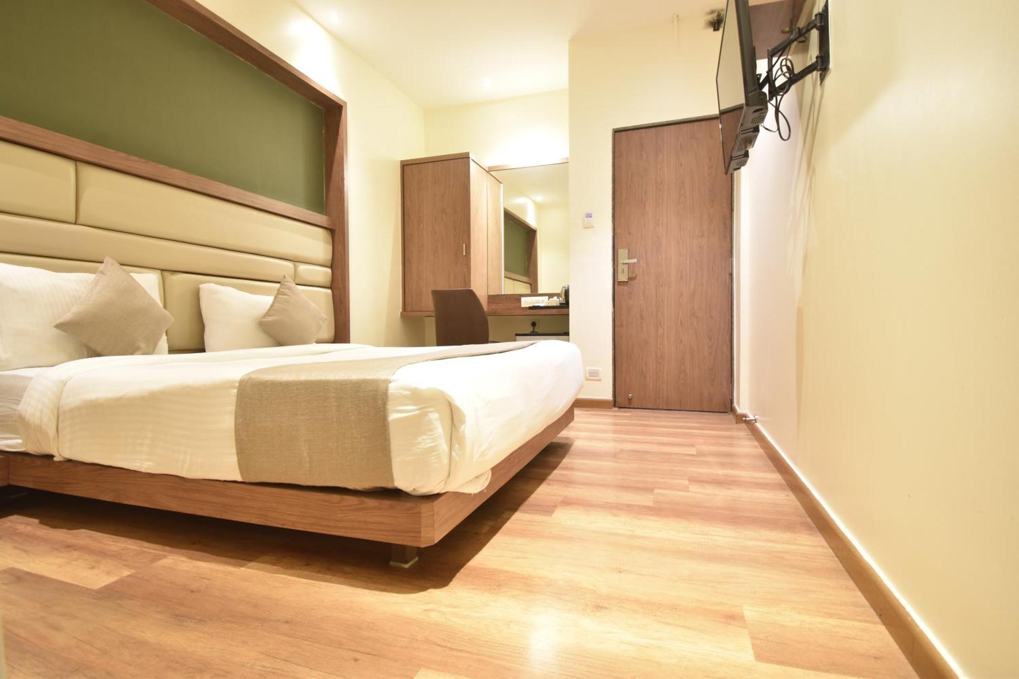 Hotel The Aarya A Smart Business Mumbai