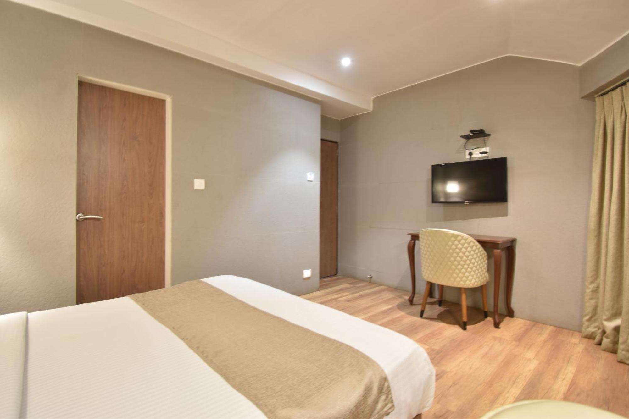 The Aarya A Smart Business 3* Mumbai