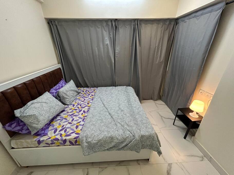 Compact 2 Bhk With Balconies Khar West - By Kapishbnb *