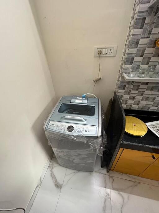 Apartment Compact 2 Bhk With Balconies Khar West - By Kapishbnb Mumbai