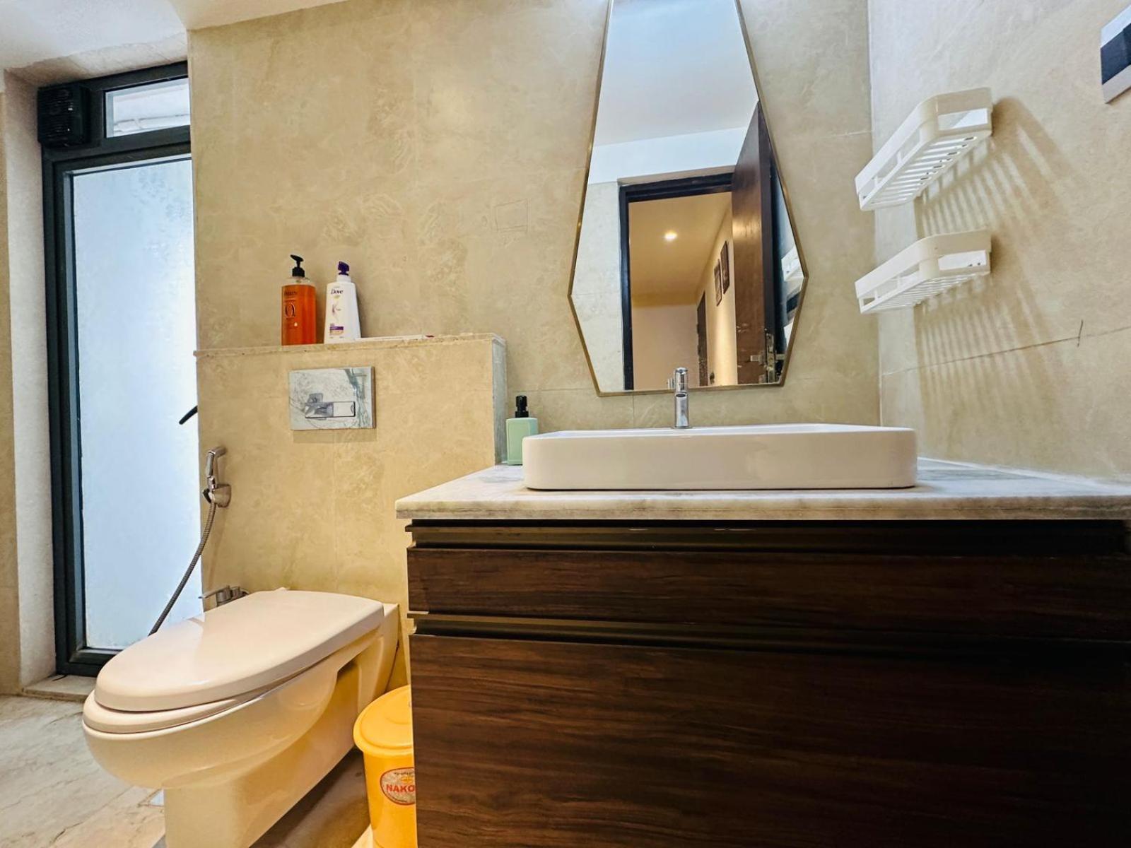 1.5br Service In Bkc By Florastays Apartment Mumbai