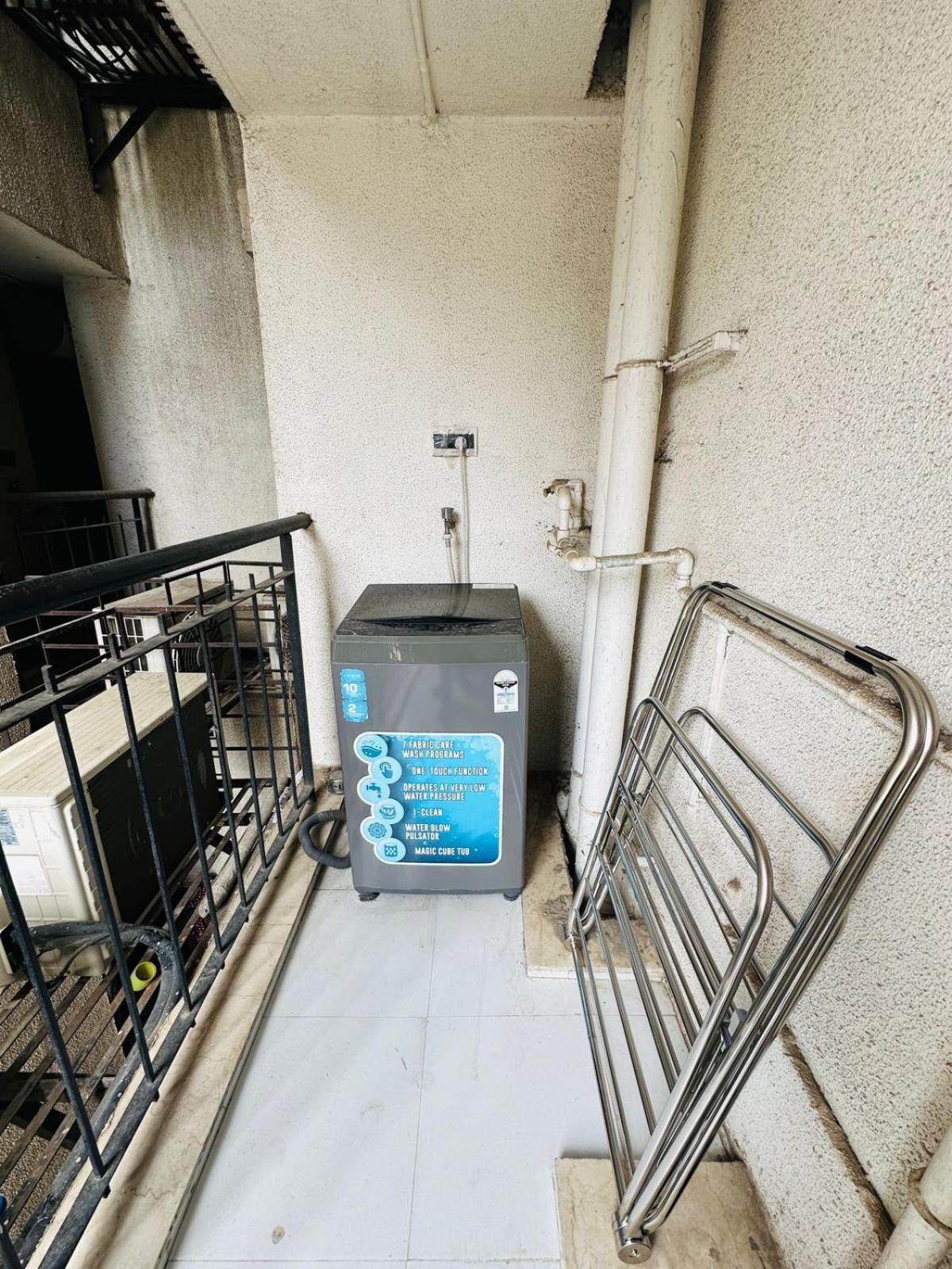 Apartment 1.5br Service In Bkc By Florastays