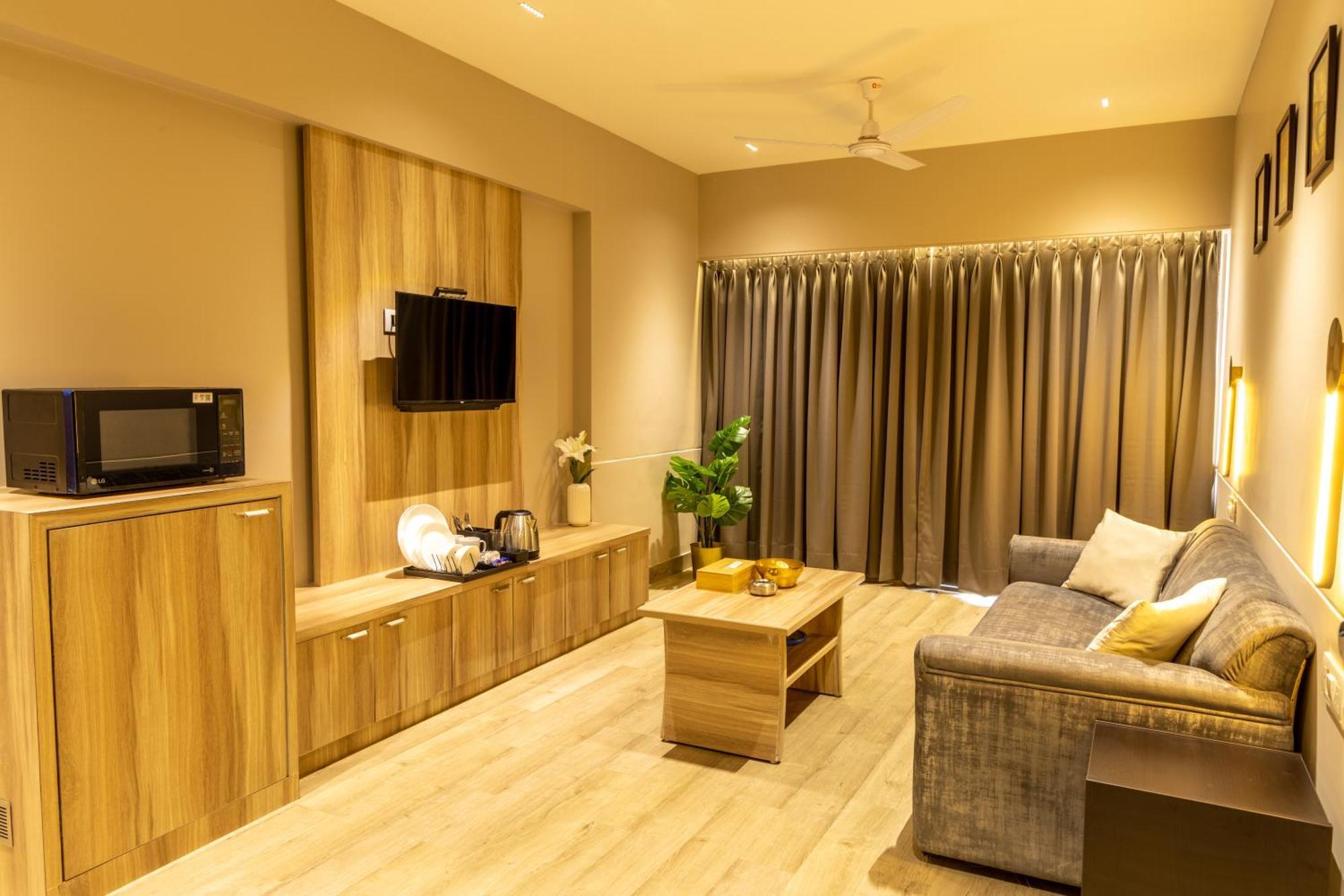 Ashok Deluxe Apartments, Marol Andheri East Hotel 3*