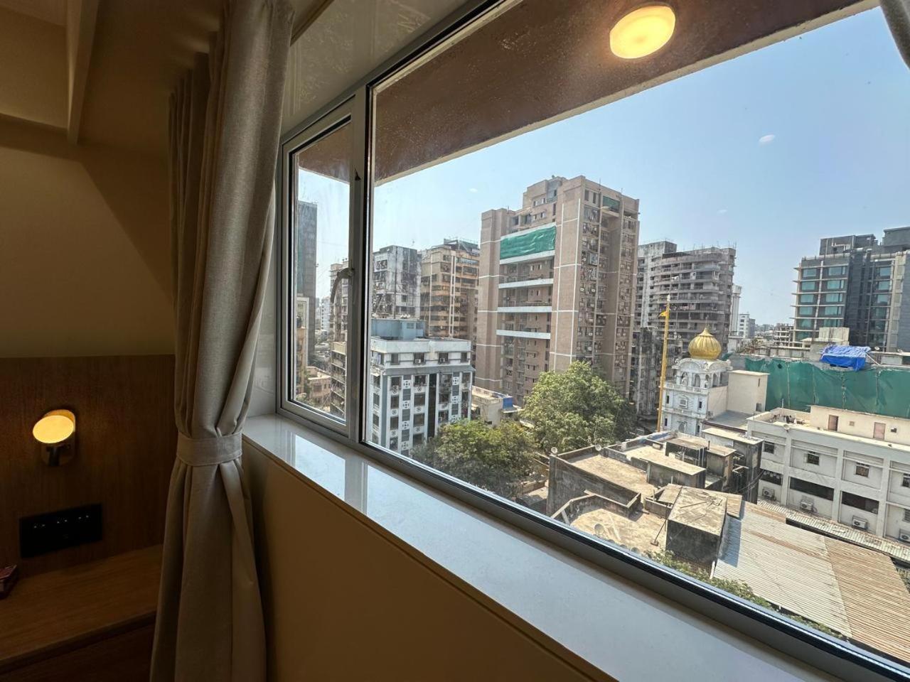 Rudraya Homes - Cozy Premium Serviced Khar - Next To Bandra Mumbai