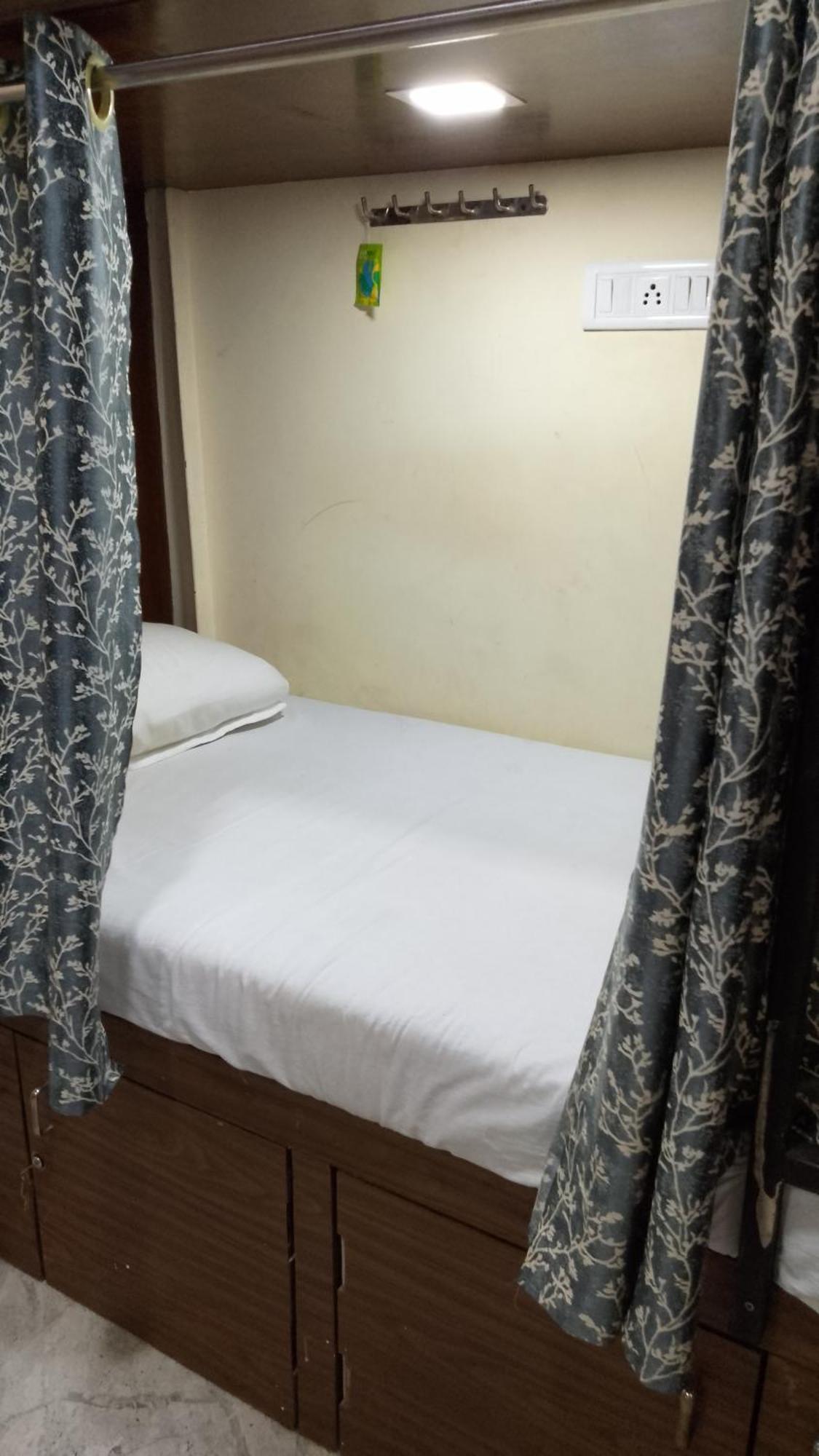 Hostel Ayat Asalpha Metro *