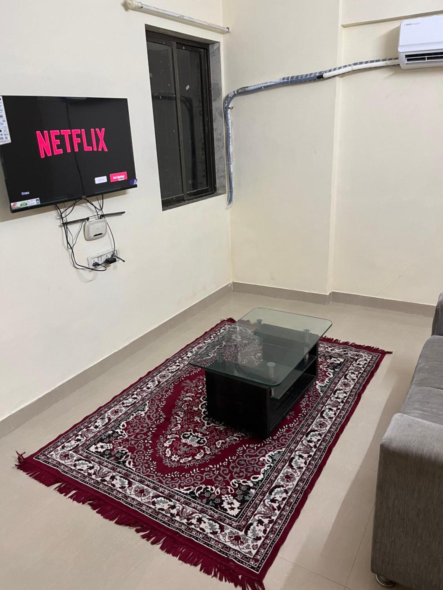 Sea View Flat For Daily Mumbai