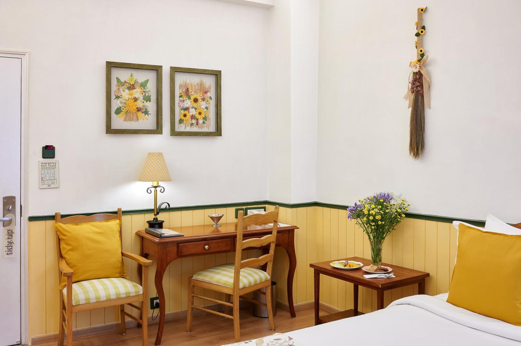 The Gordon House Hotel, Colaba Hotel Mumbai
