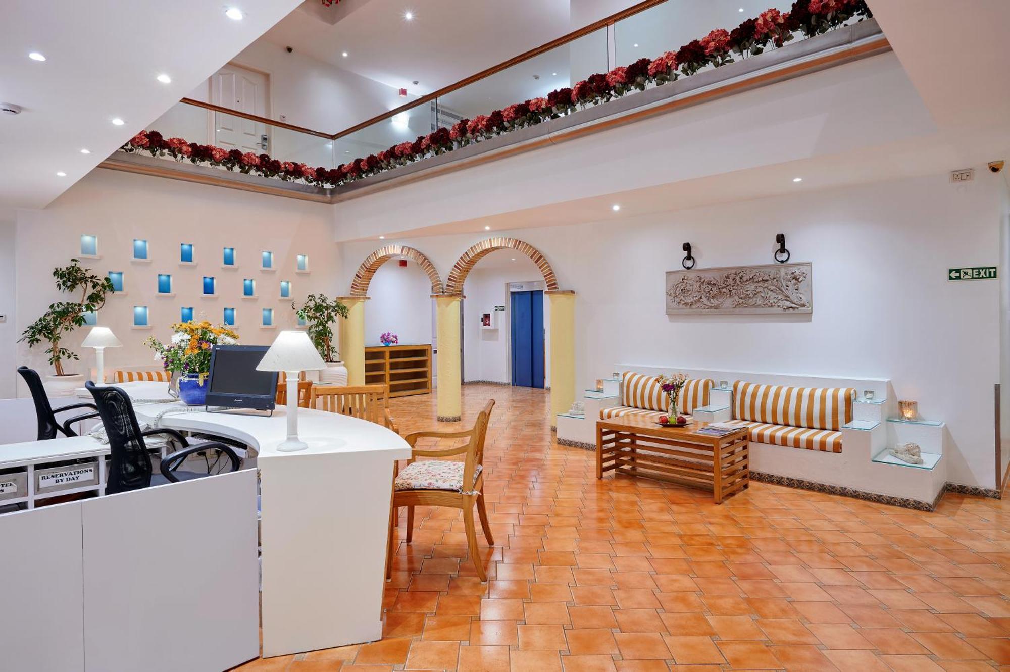 The Gordon House Hotel, Colaba 4* Mumbai