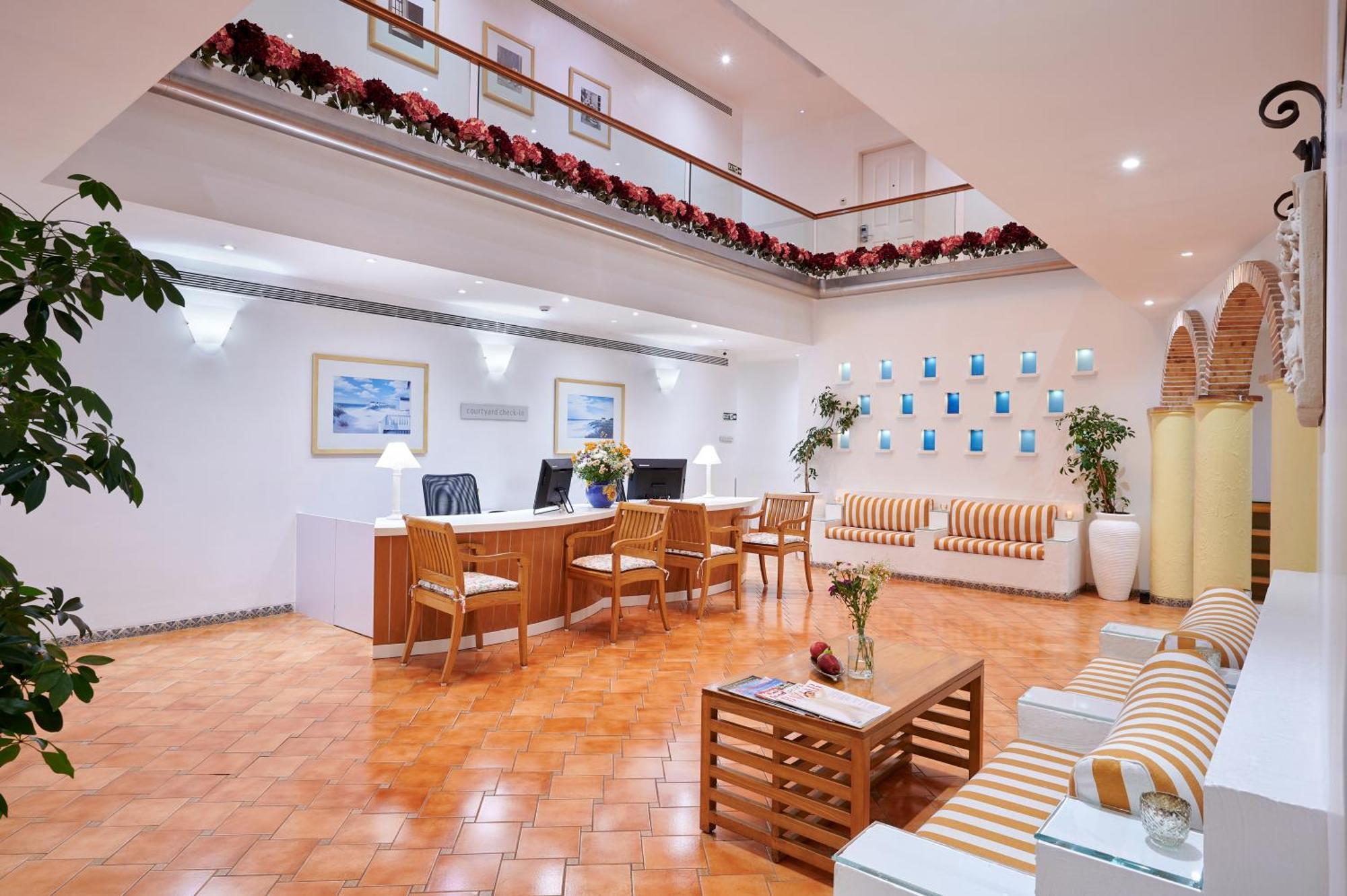 The Gordon House Hotel, Colaba 4*