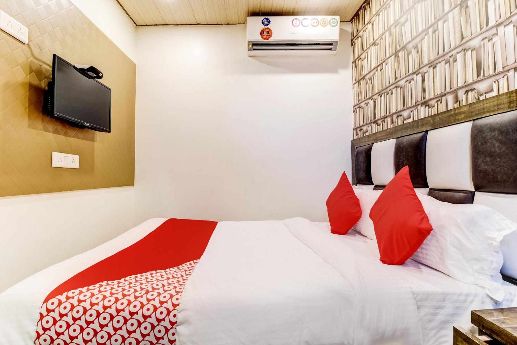 Oyo Flagship Qubic Hotel Bombaim