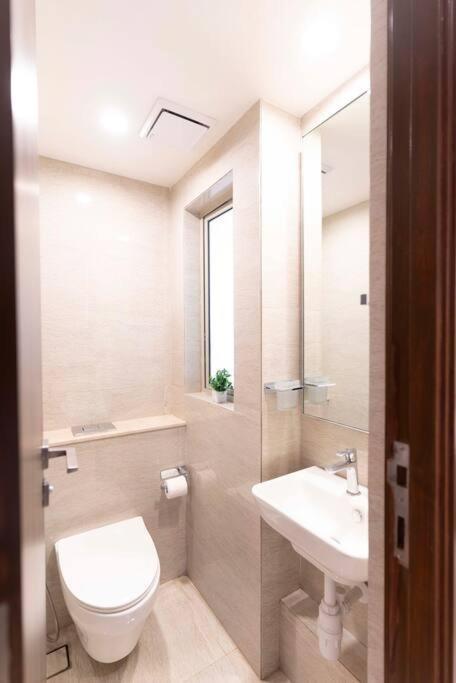 Apartment Ambient, Stylish 1bhk In Hiranandani Powai