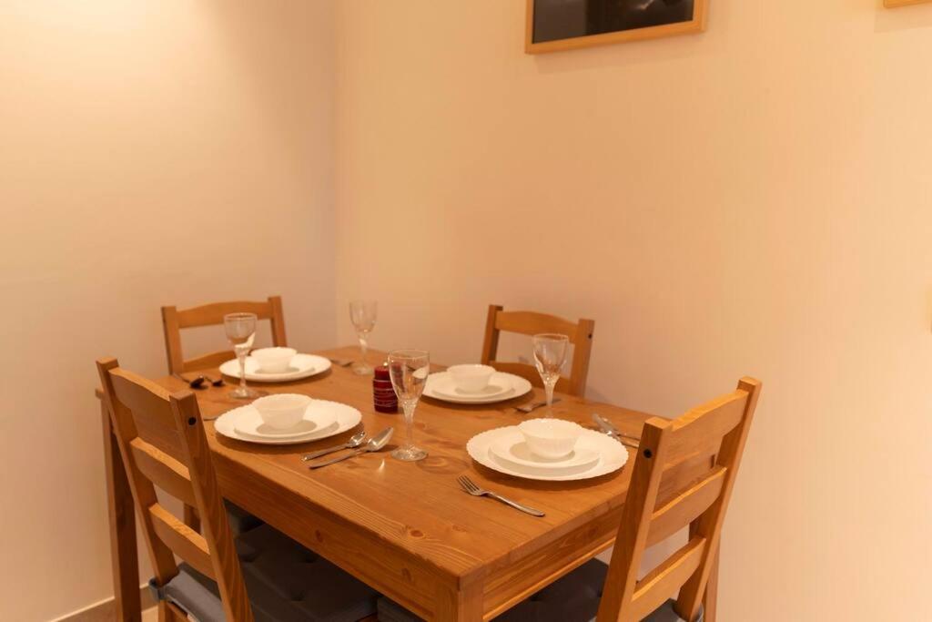 Ambient, Stylish 1bhk In Hiranandani Powai * Mumbai