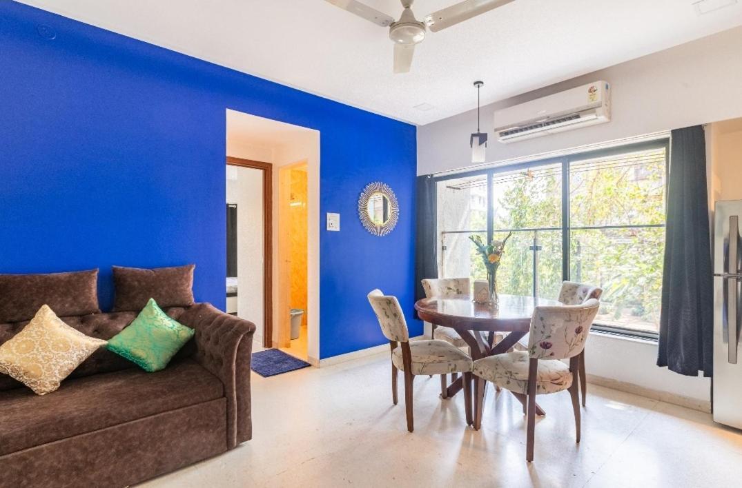 The Blue Abode! Premium 1bhk Santacruz West Apartment