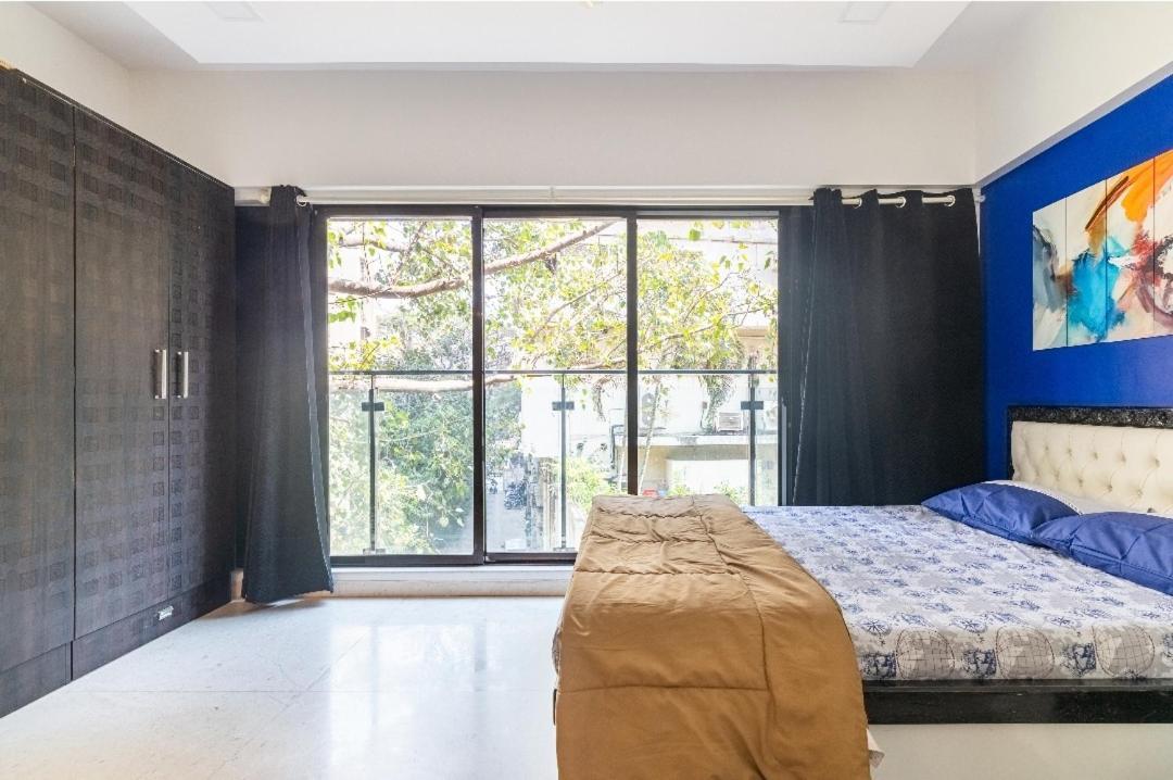 The Blue Abode! Premium 1bhk Santacruz West Apartment *