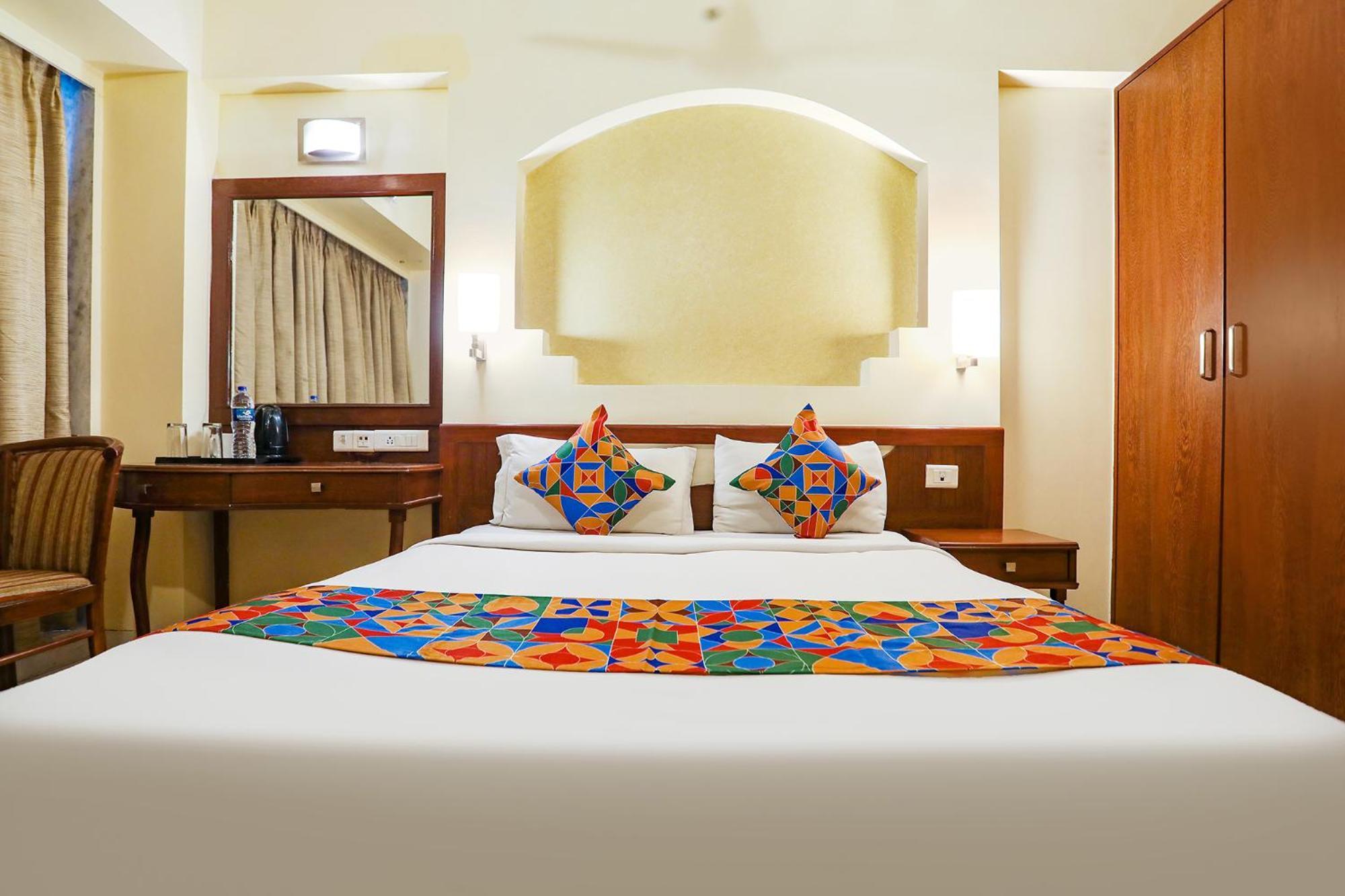 Fabhotel Shubhangan - Nr Bandra Hotel Mumbai