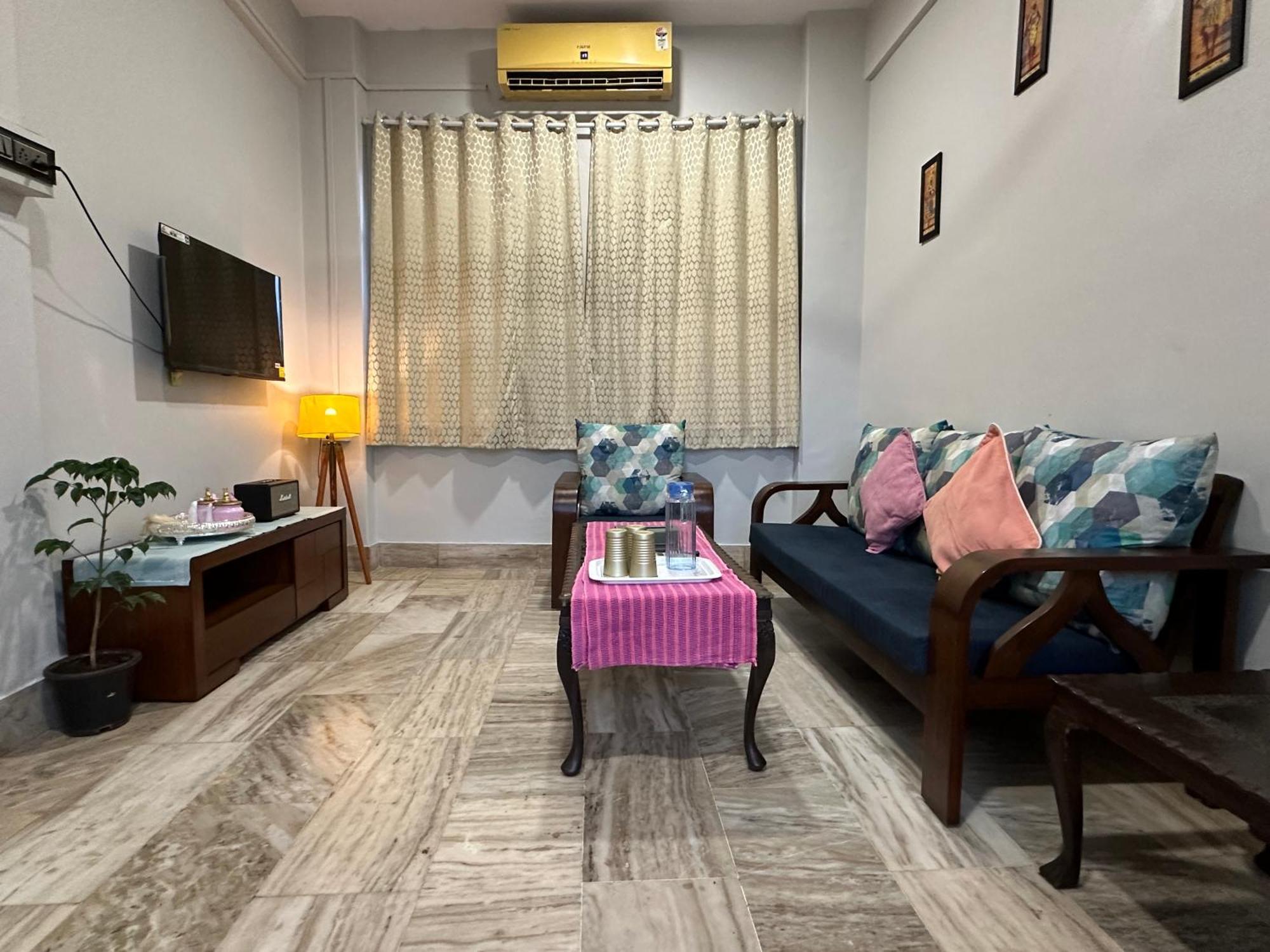 Apartment Spacious 2 Bhk With Balcony In Bandra Mumbai