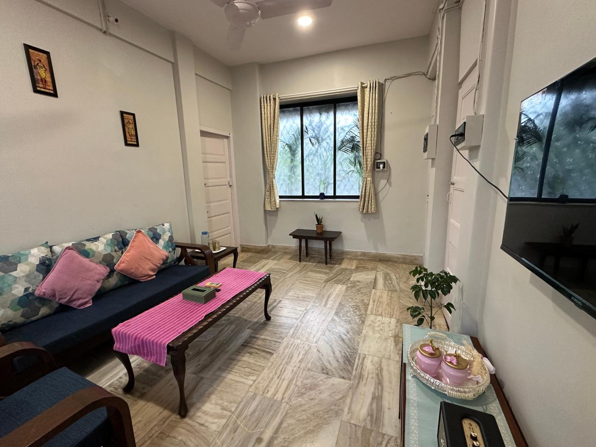 Apartment Spacious 2 Bhk With Balcony In Bandra