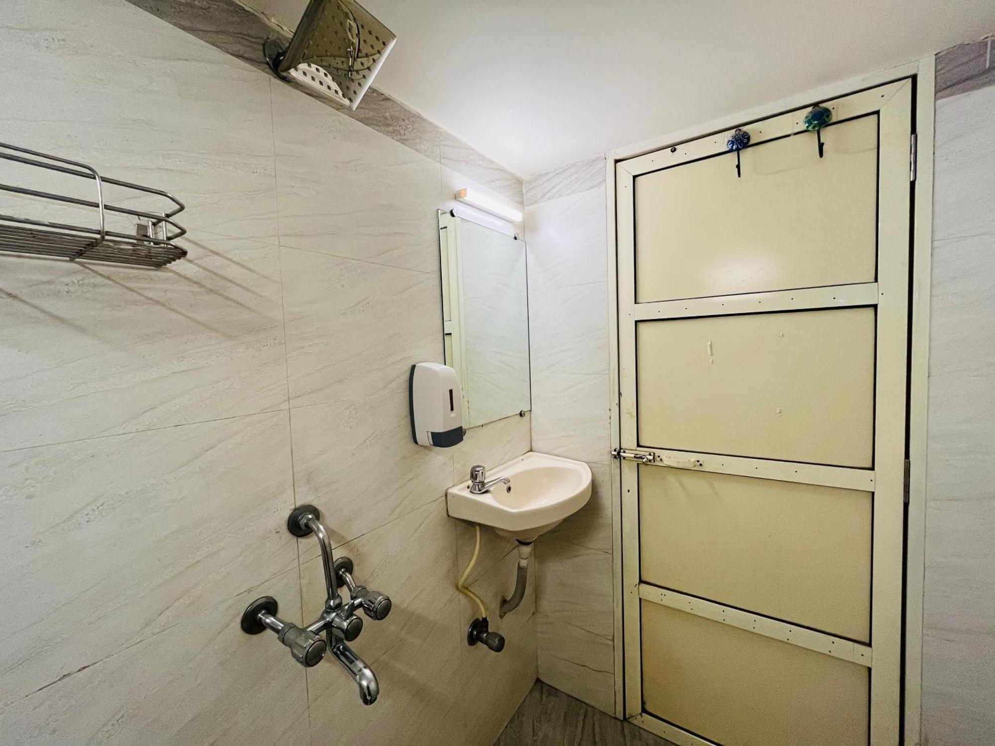 Rose 3bhk Bandra W By The Company - Eco Apartment