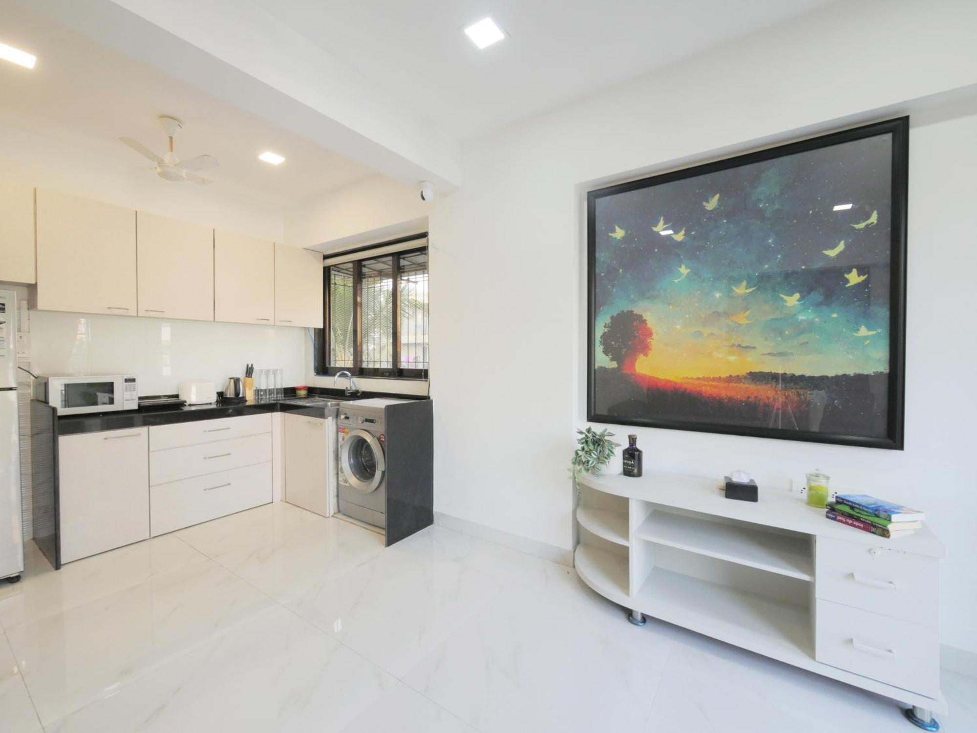 Athena 2bhk Khar W By The Company Apartment *