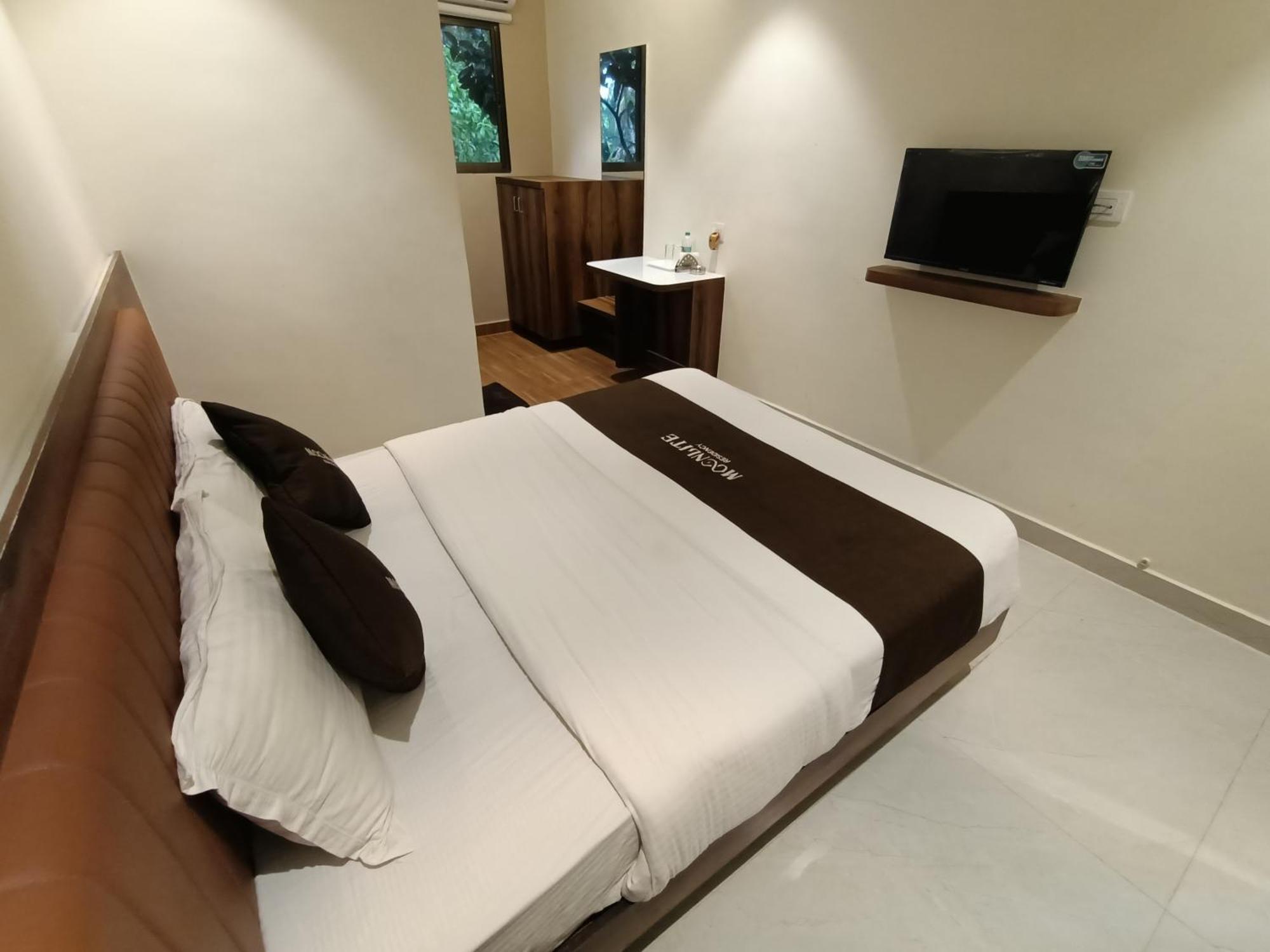 Moon Lite Residency - Marve Road Malad West - Premium Couple Friendly 2* Mumbai