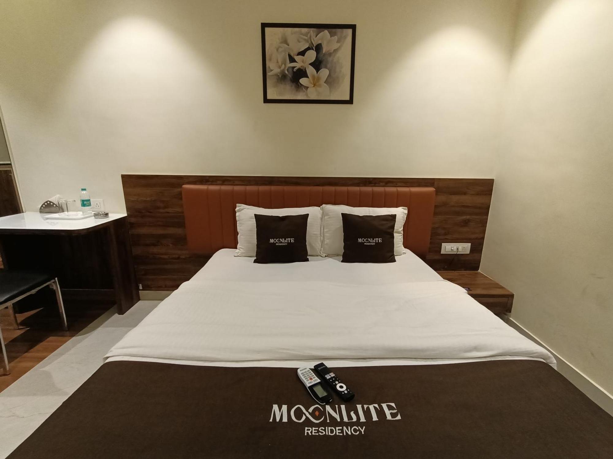 Moon Lite Residency - Marve Road Malad West - Premium Couple Friendly Mumbai