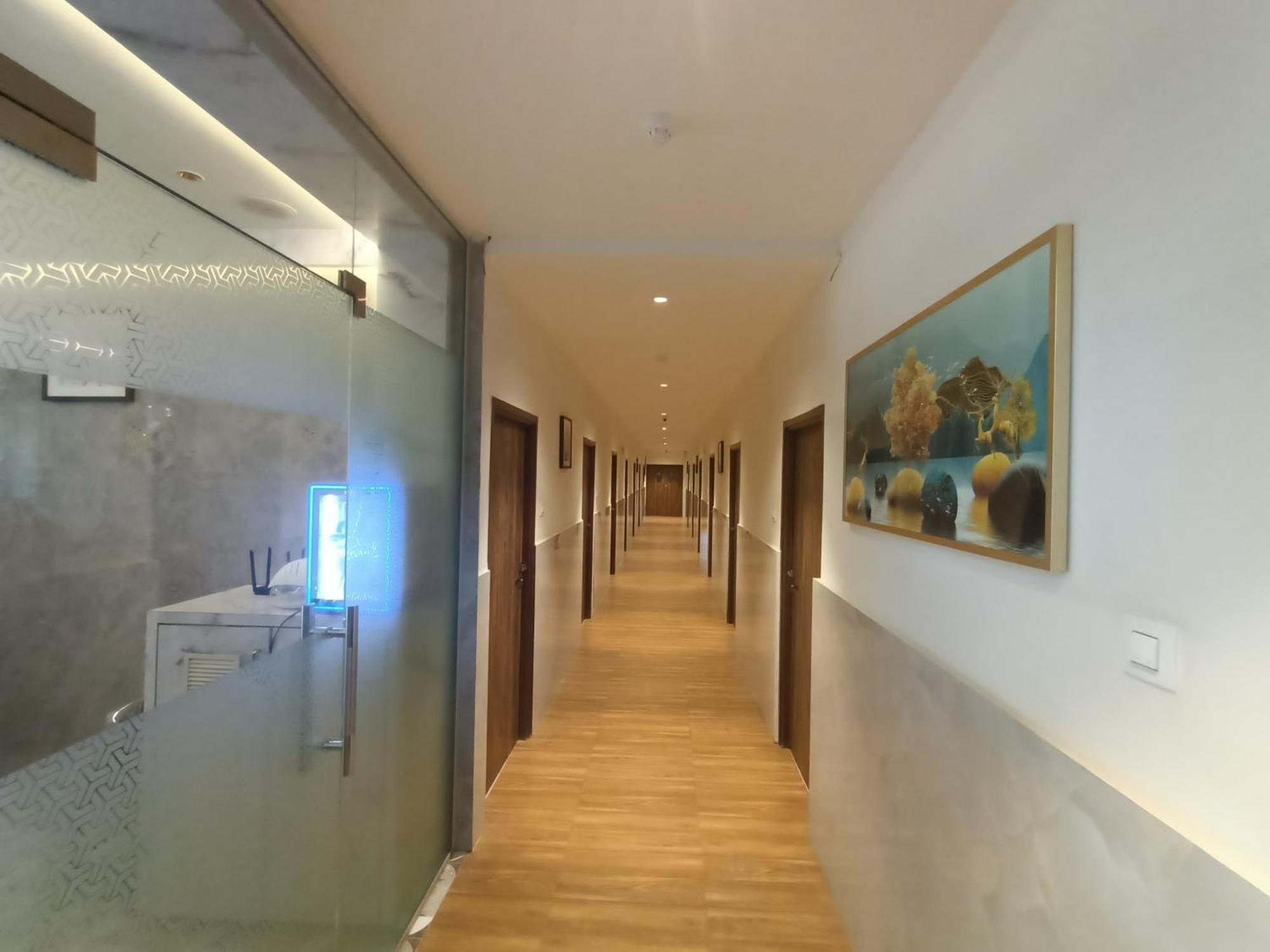 Moon Lite Residency - Marve Road Malad West - Premium Couple Friendly 2*