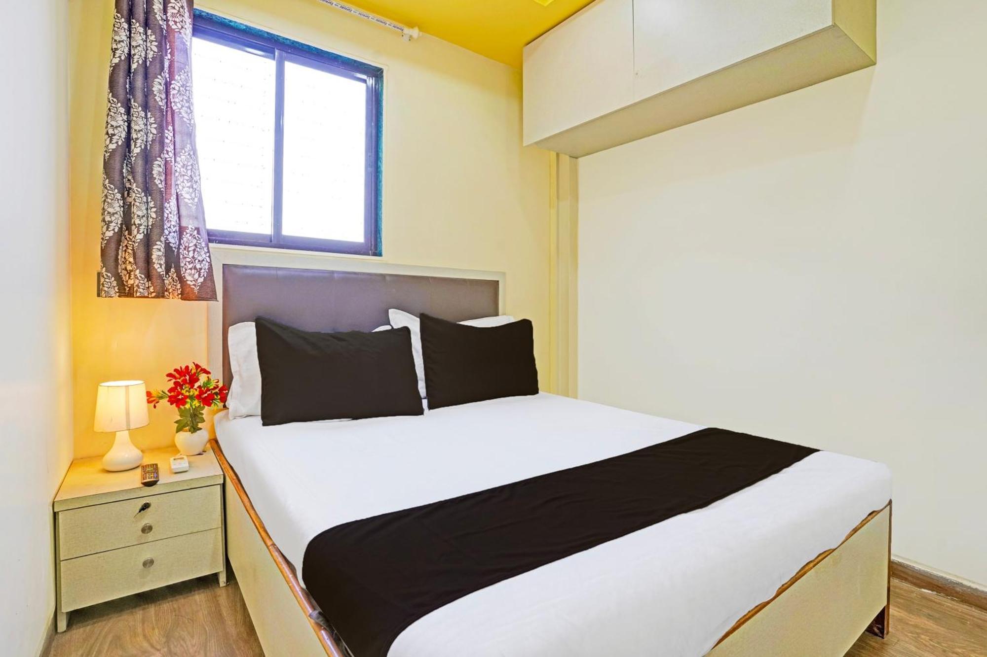 O Tanvi Hotel *