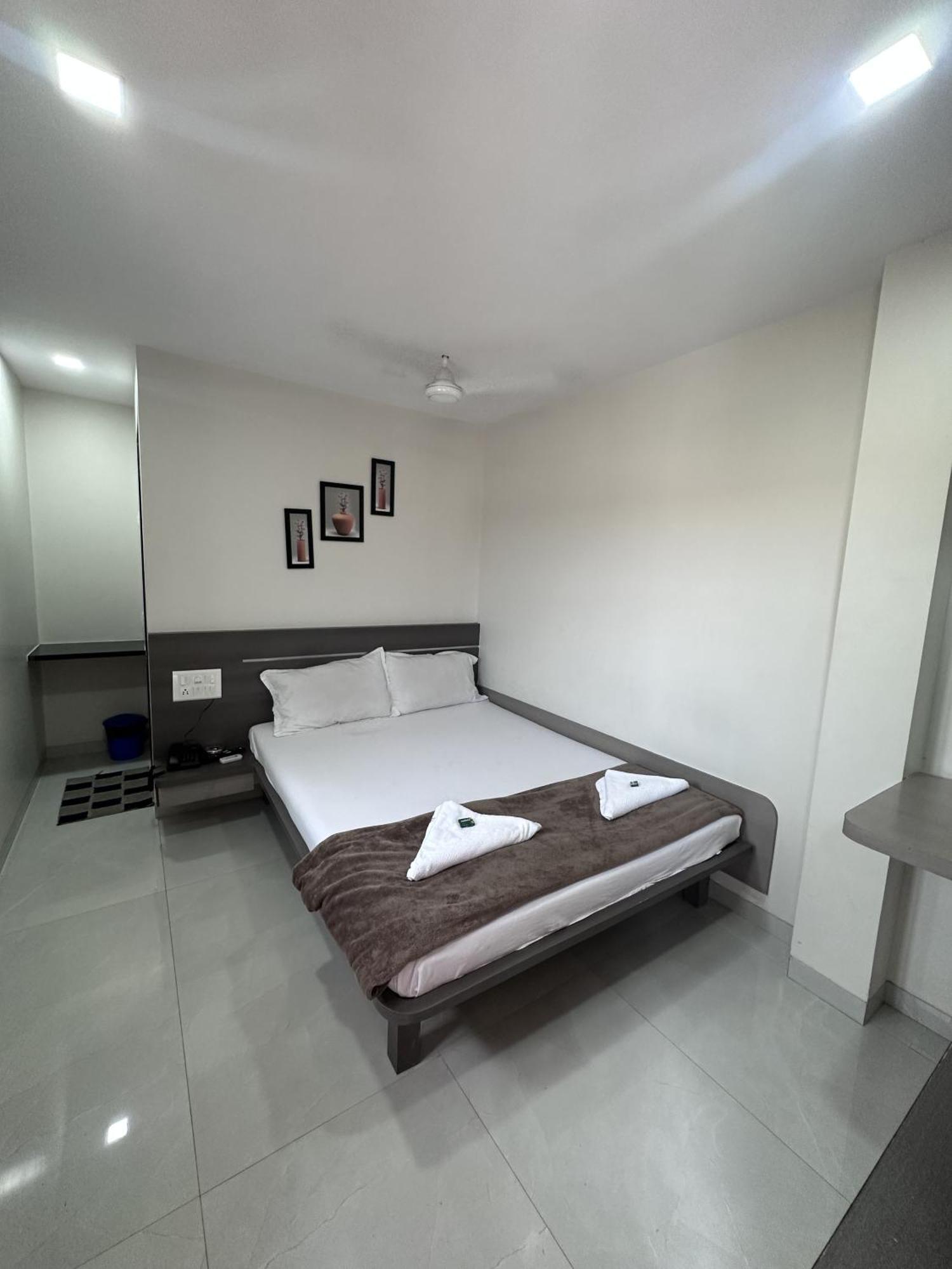 Rs Regency Hotel 3*