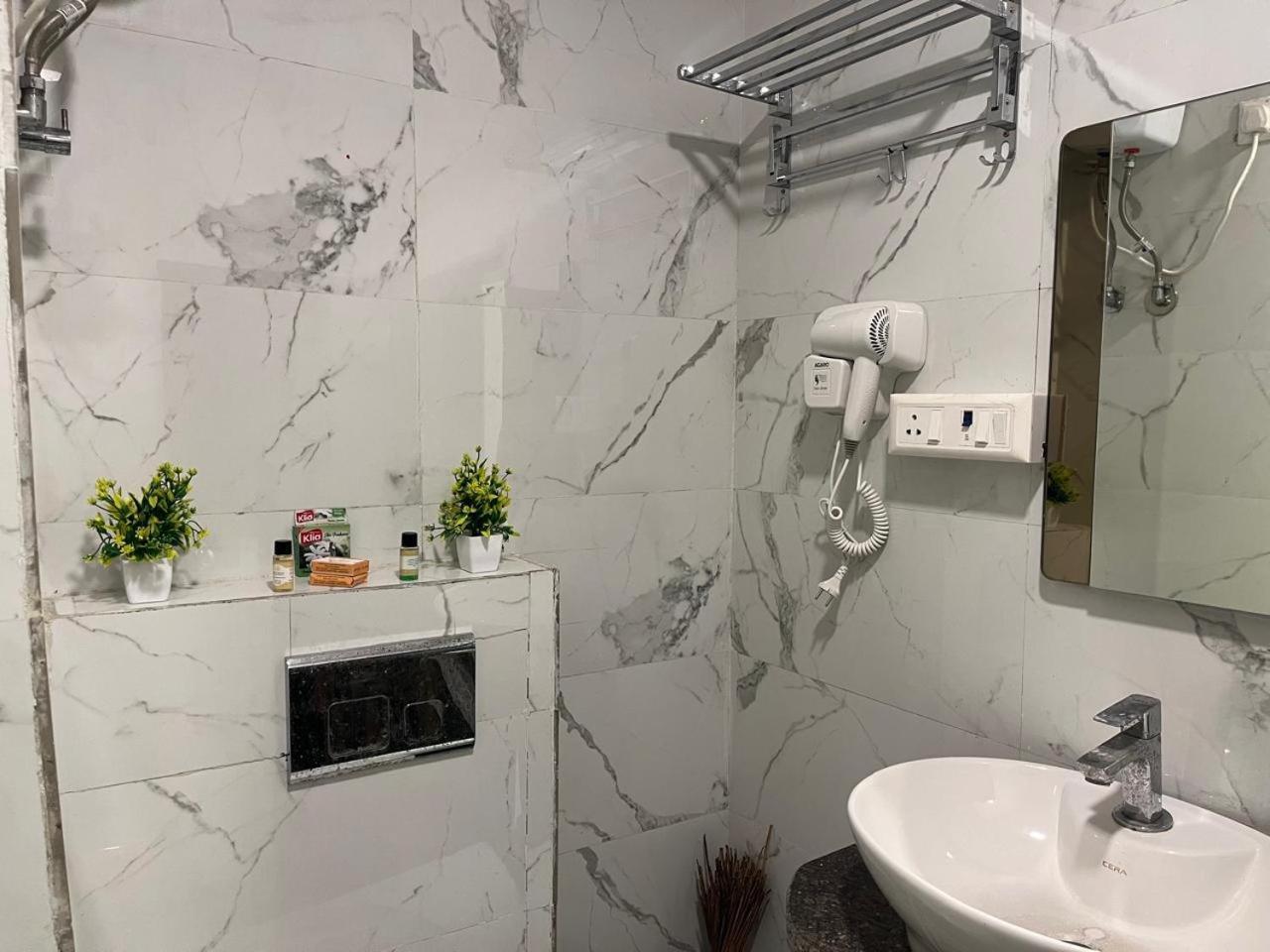 Apartment Ivy Splendour Private B, Oshiwara
