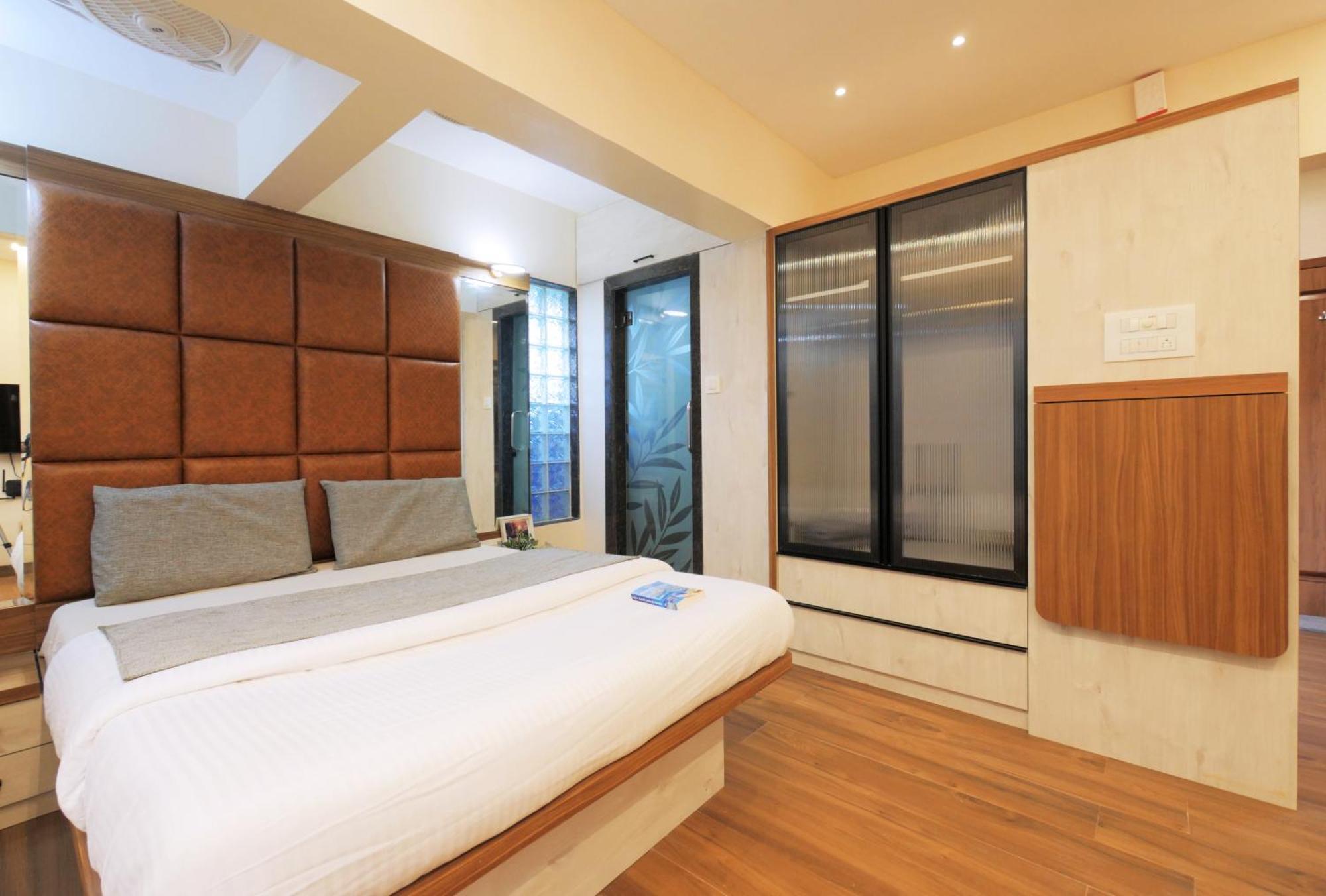 Imperial Premium Khar W Apartment