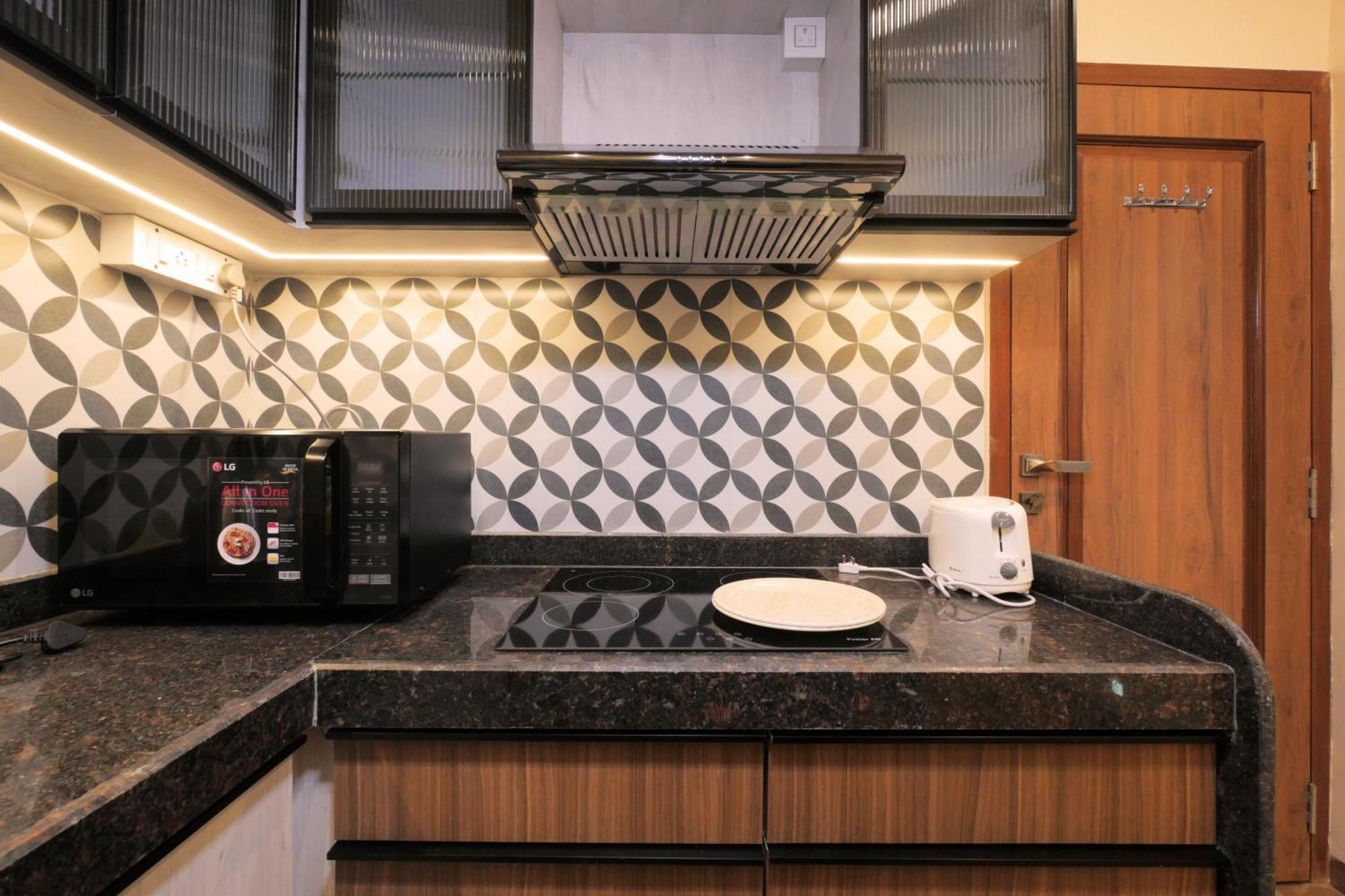 Apartment Imperial Premium Khar W *