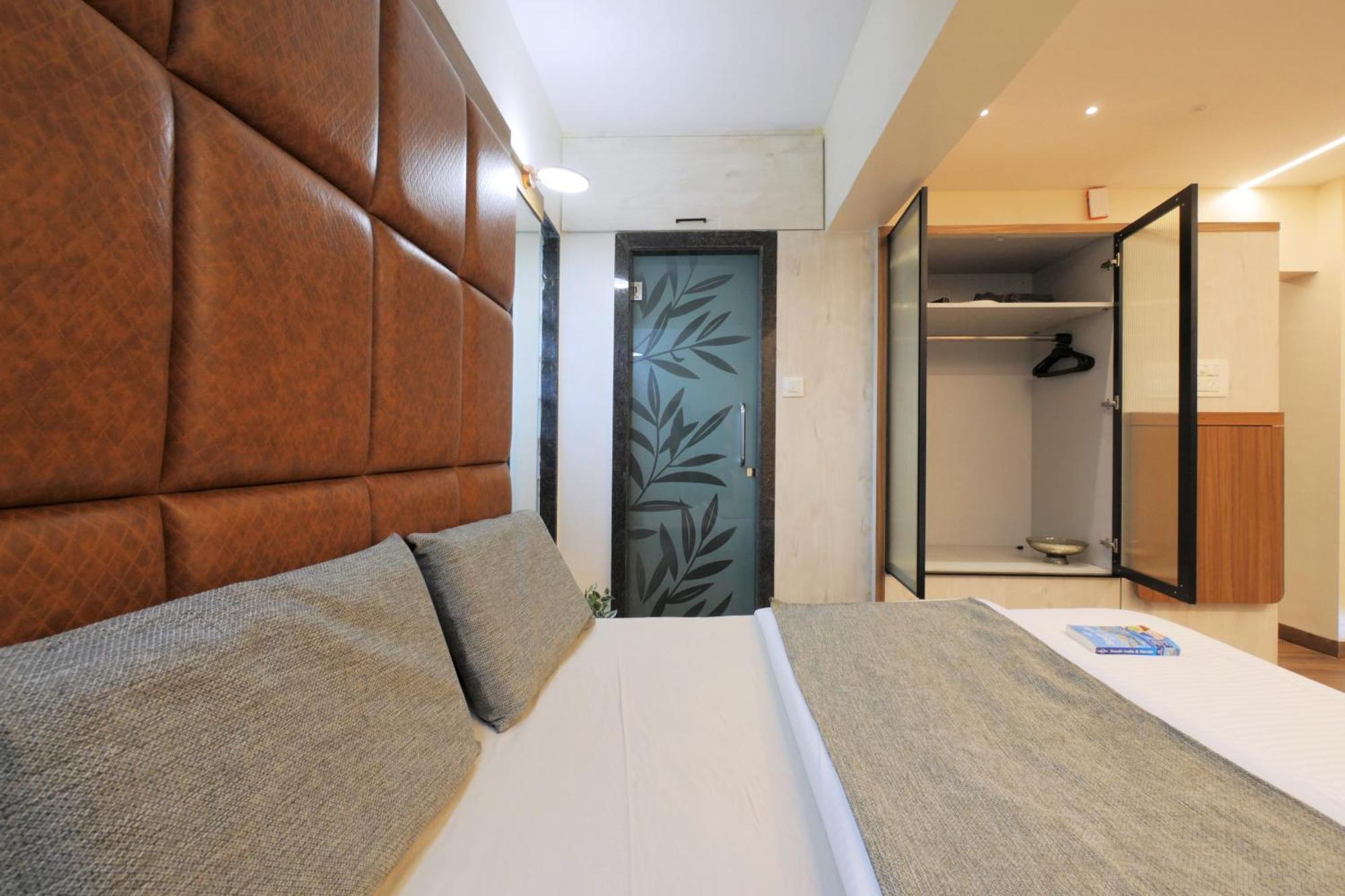 Apartment Imperial Premium Khar W Mumbai