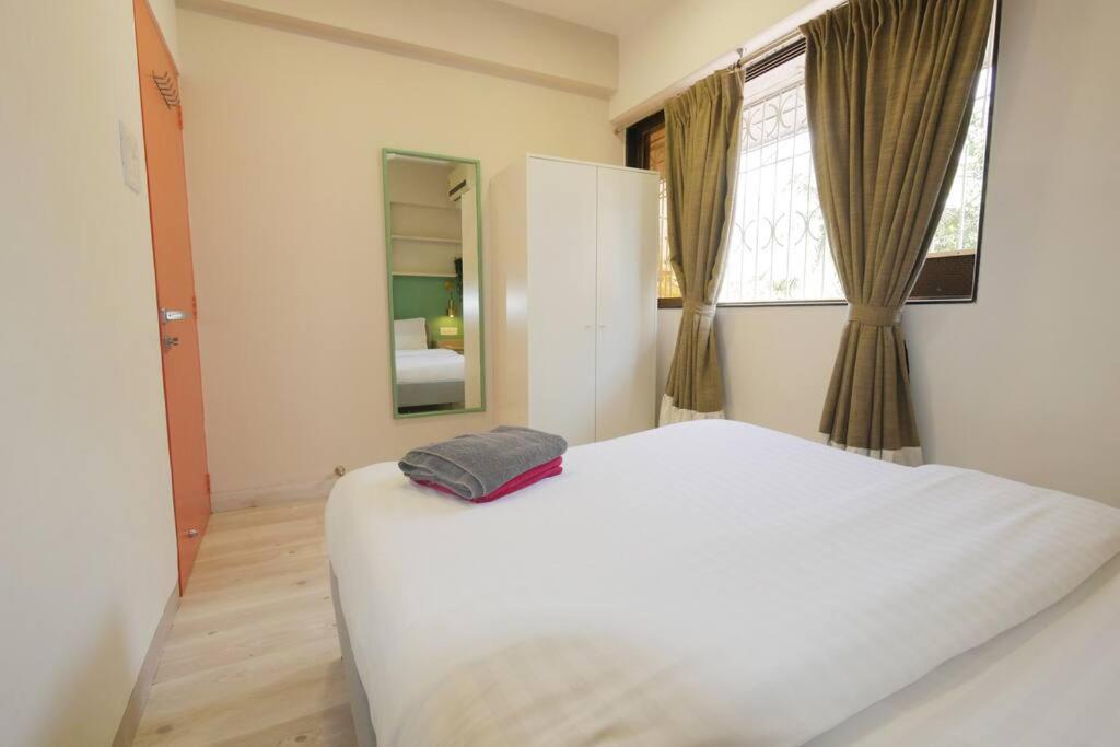 Nino 1bhk Bandra W By The Company Apartment *
